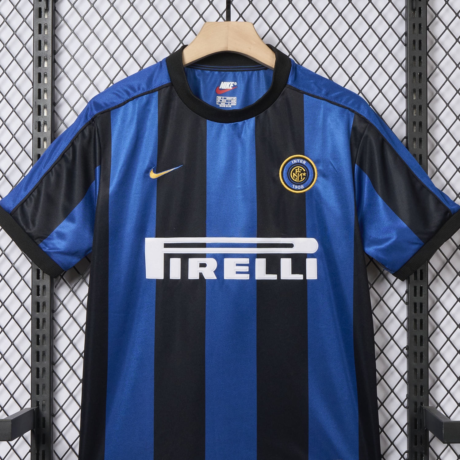 Retro Inter Milan 00-01 Home Jersey - Unitedfutballjersey