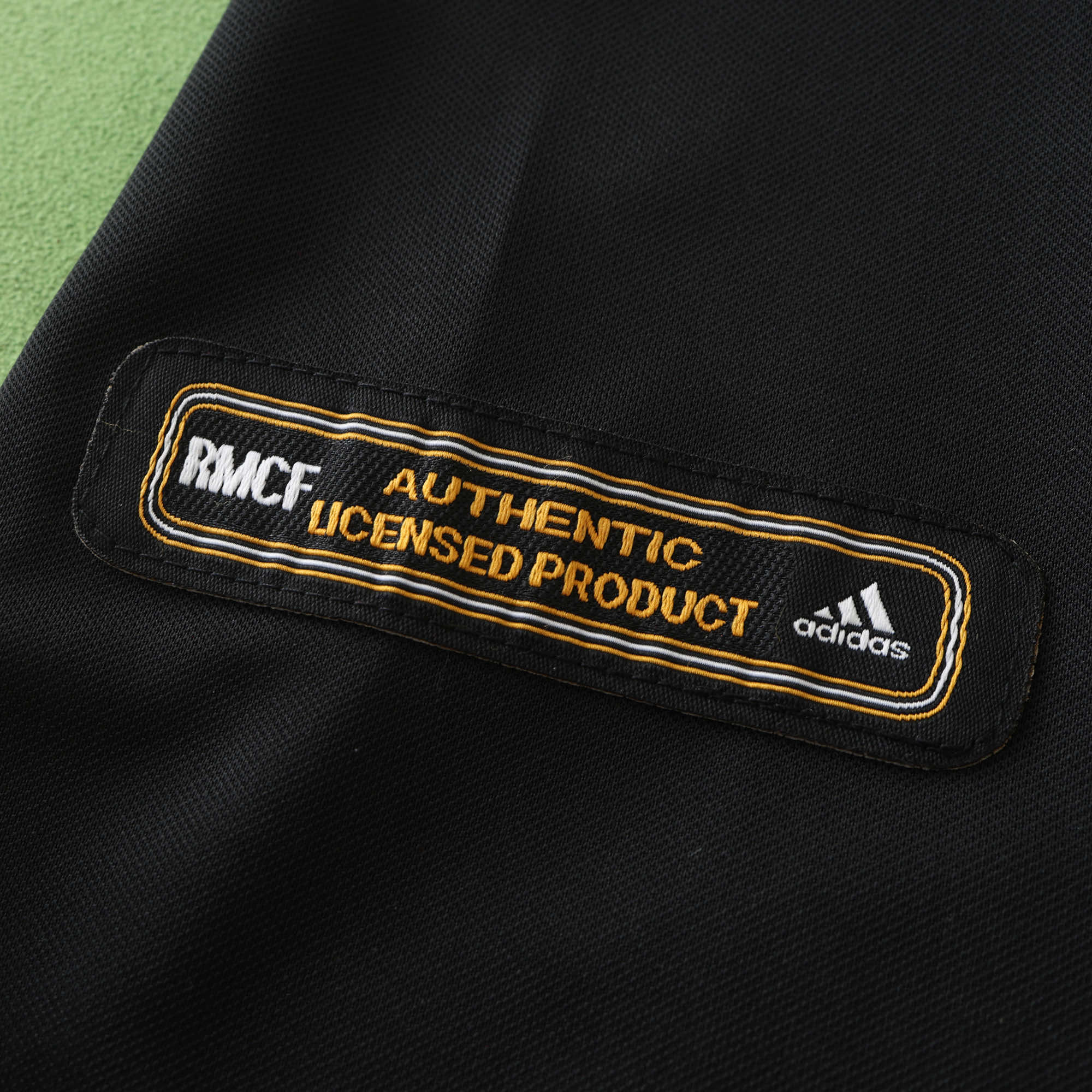 Retro Real Madrid 2001-02 Away Jersey - Unitedfutballjersey