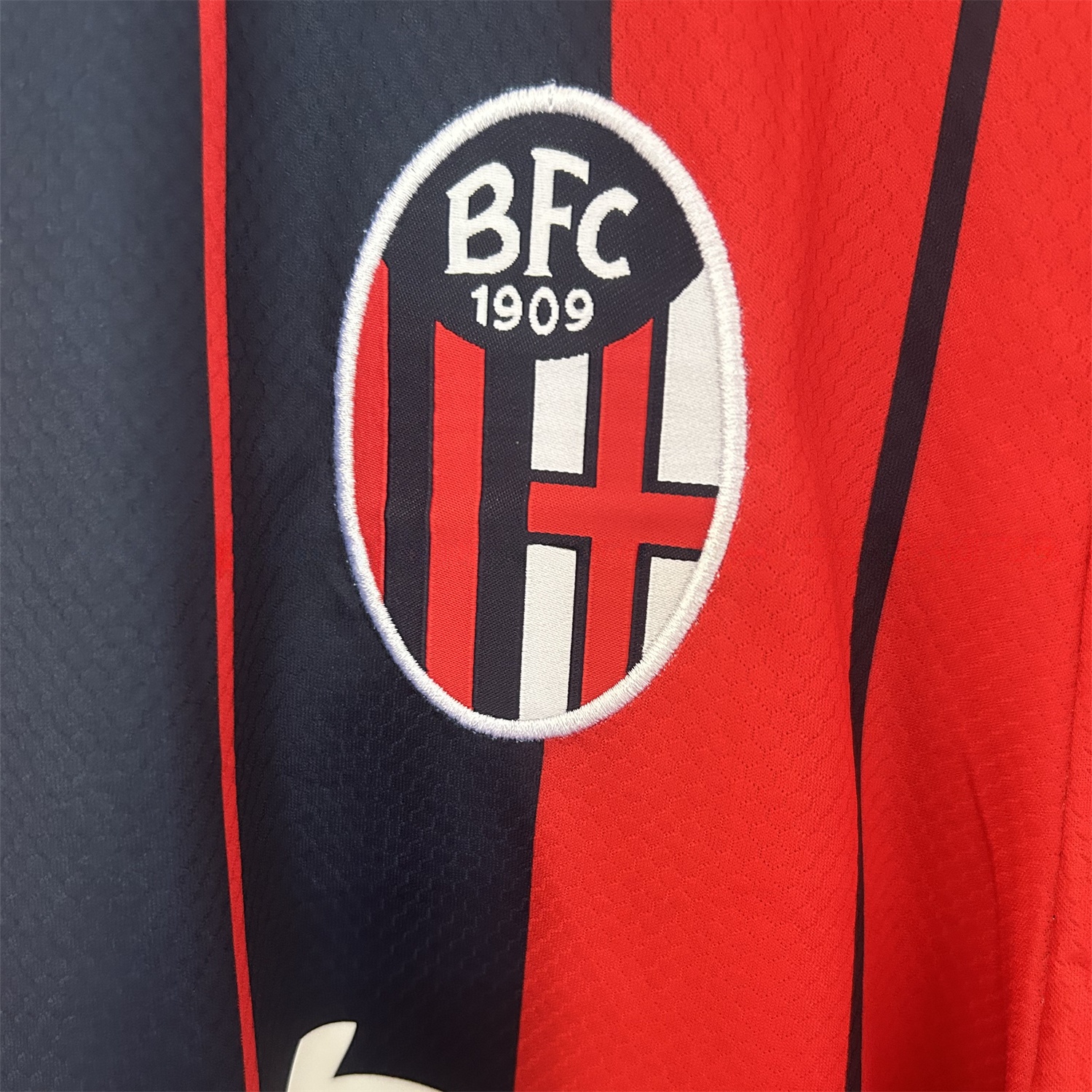 Bologna 25-26 Home Jersey - Fans Version - Unitedfutballjersey