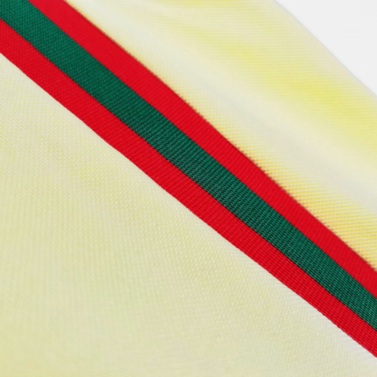 Retro Wales 1976 Away Stadium Jersey - Unitedfutballjersey