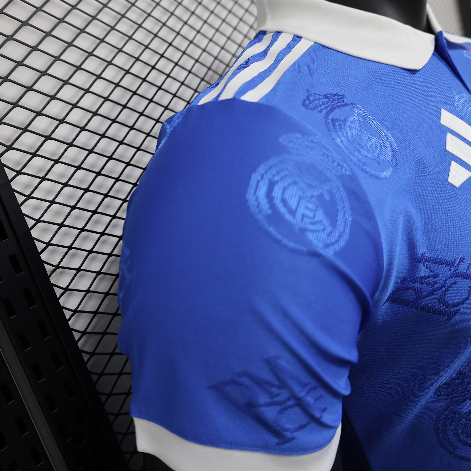 Real Madrid 24-25 Blue LOGO Special Edition Jersey - Player Version - Unitedfutballjersey