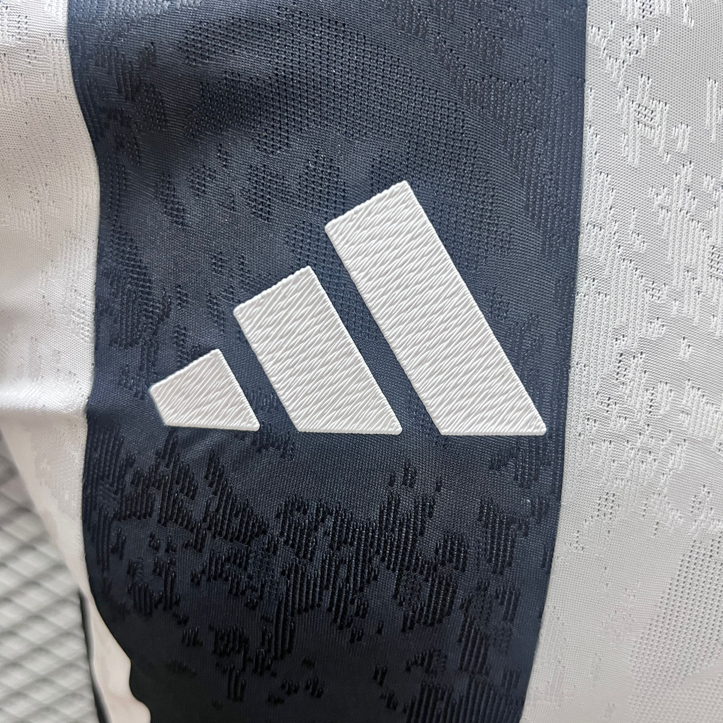 Juventus 24-25 Home Stadium Jersey - Player Version - Unitedfutballjersey