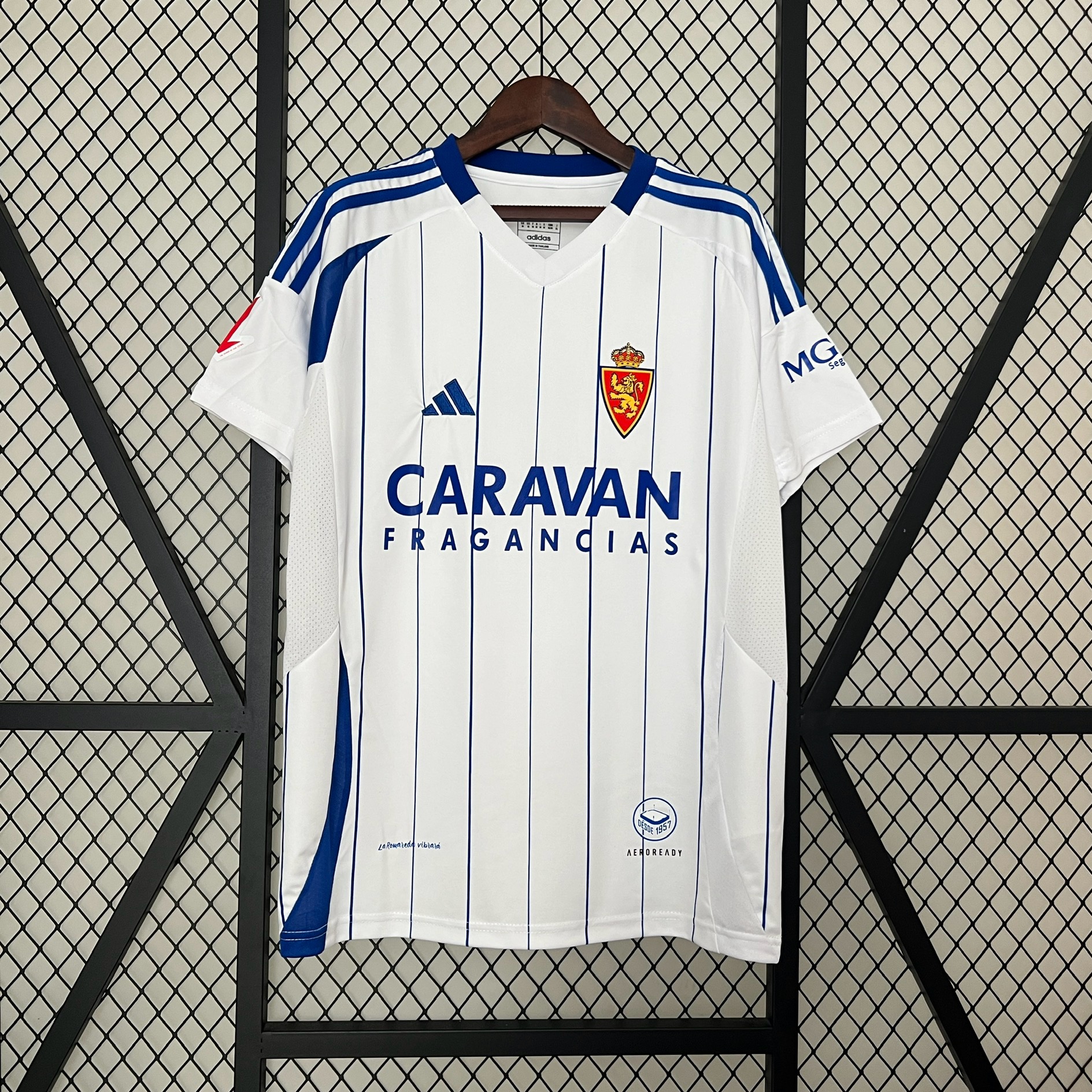 Zaragoza 24-25 Home Stadium Jersey - Fans Version - Unitedfutballjersey