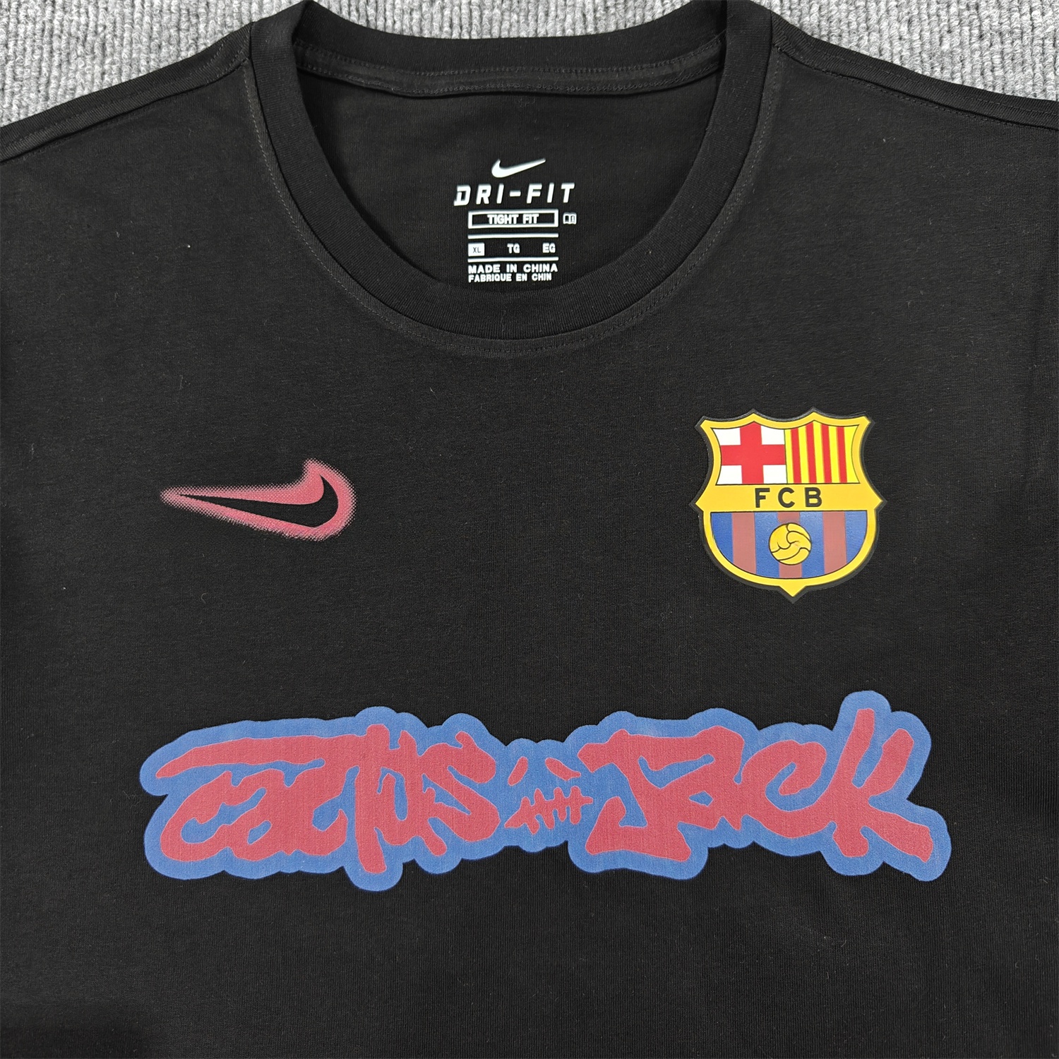 Barcelona x Travis Scott 25-26 Black T-shirt with Red ICON - Unitedfutballjersey