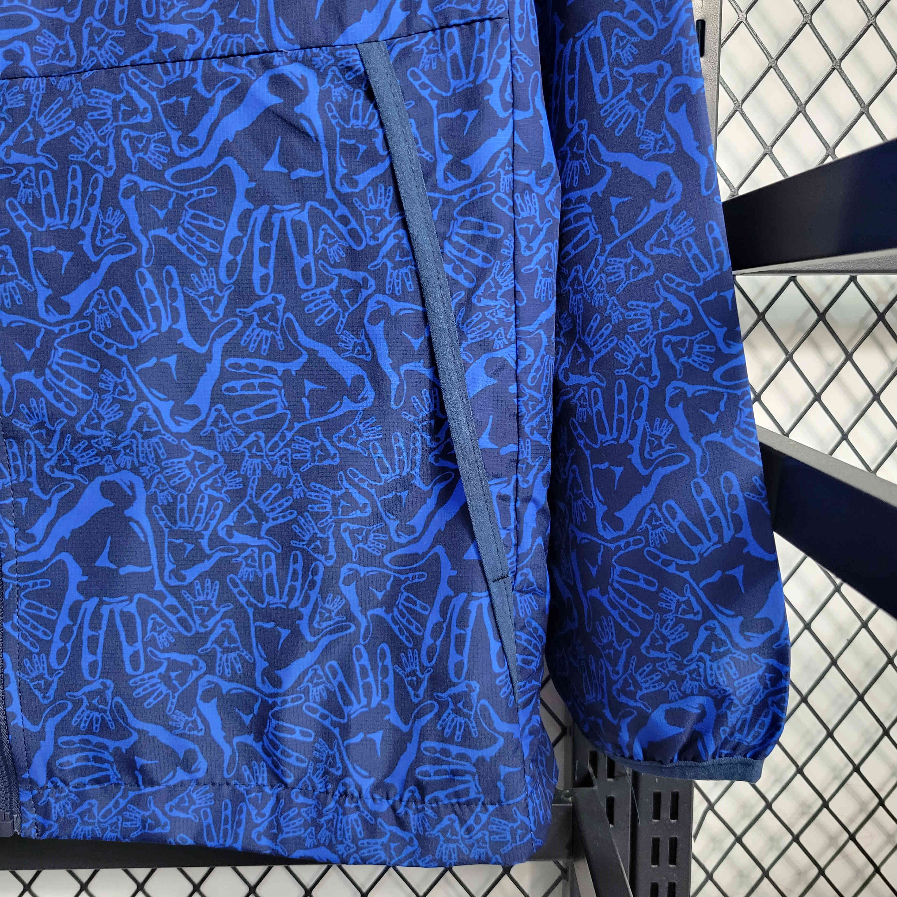 B.A.R.S.A 23-24 Blue Pattern Player Windbreaker - Unitedfutballjersey