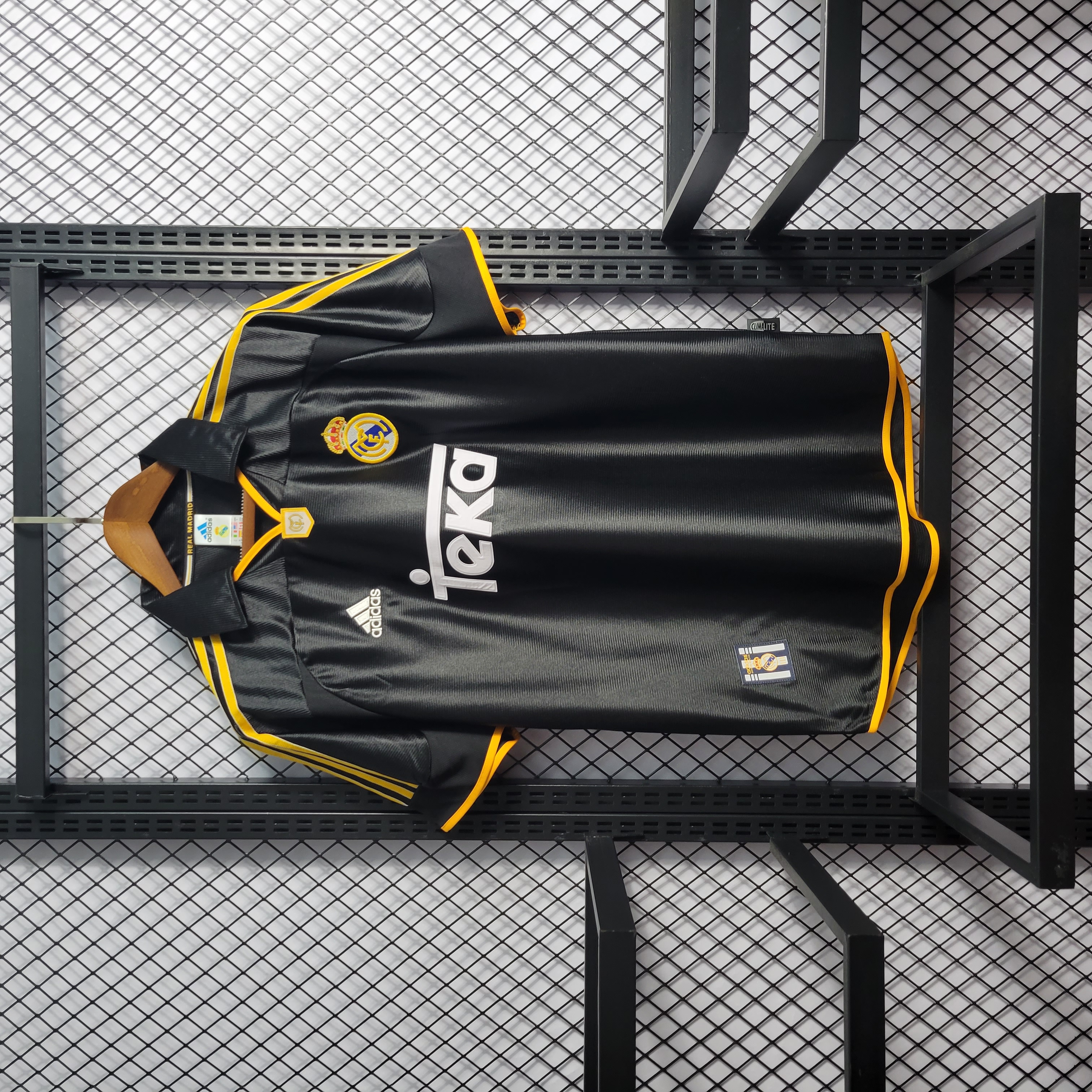 Retro Real Madrid 1999-01 Third Jersey - Unitedfutballjersey