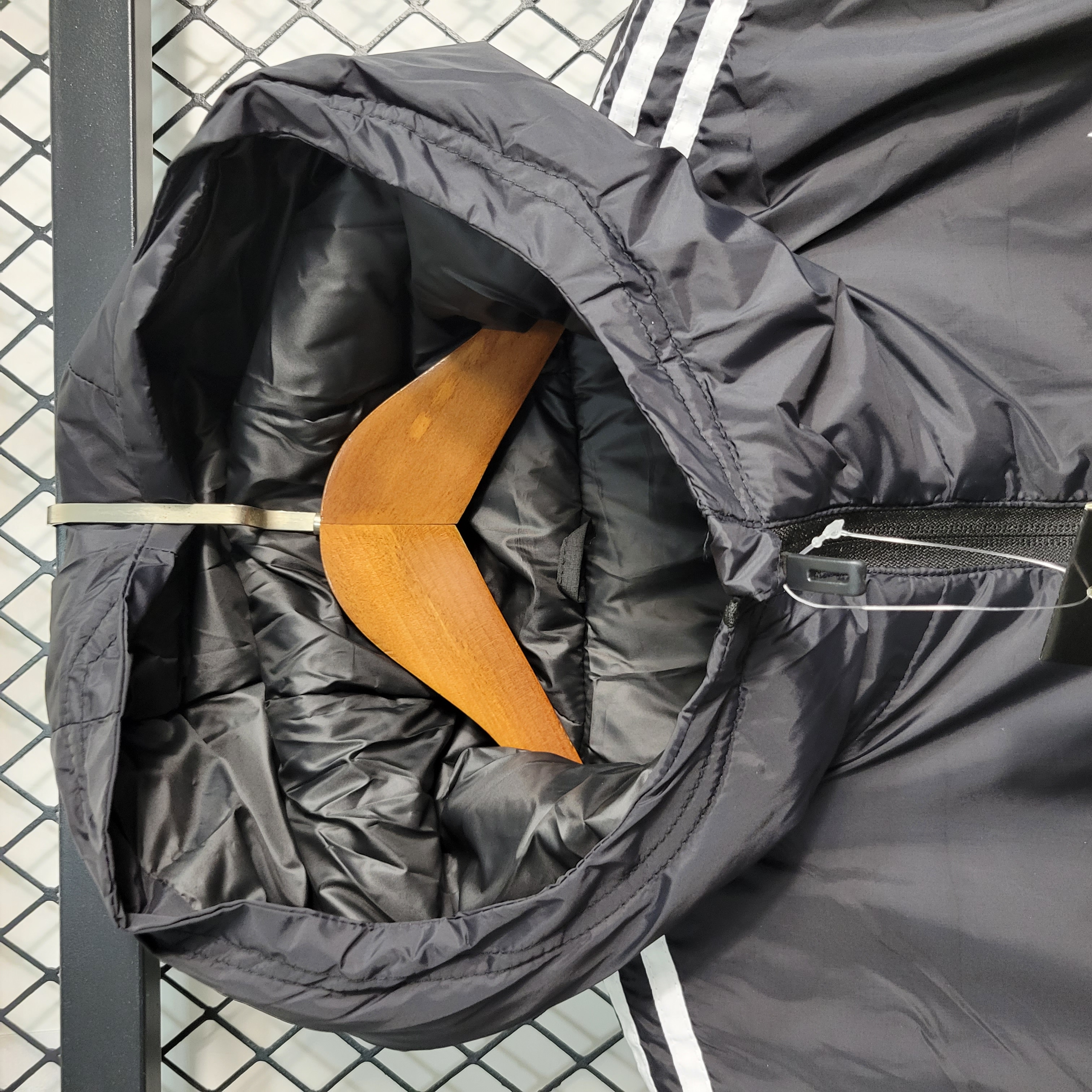 Bayern Munich 23-24 Men's Hooded Thermal Cotton Jacket Black - Unitedfutballjersey