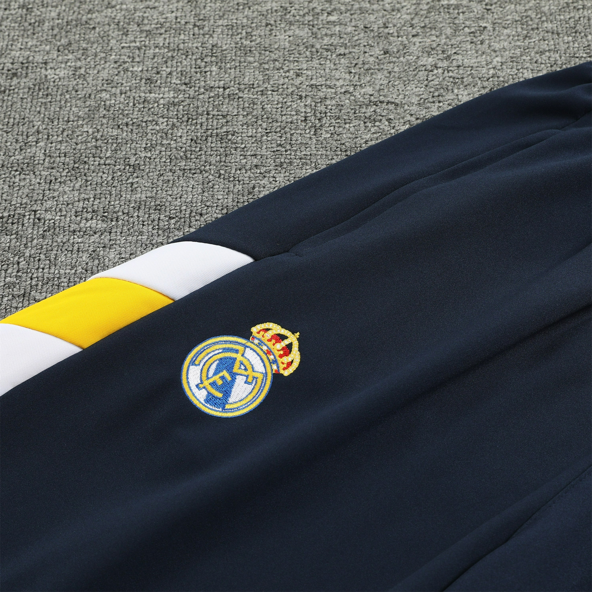 Real Madrid 23-24 Long Sleeve Training Set - Unitedfutballjersey