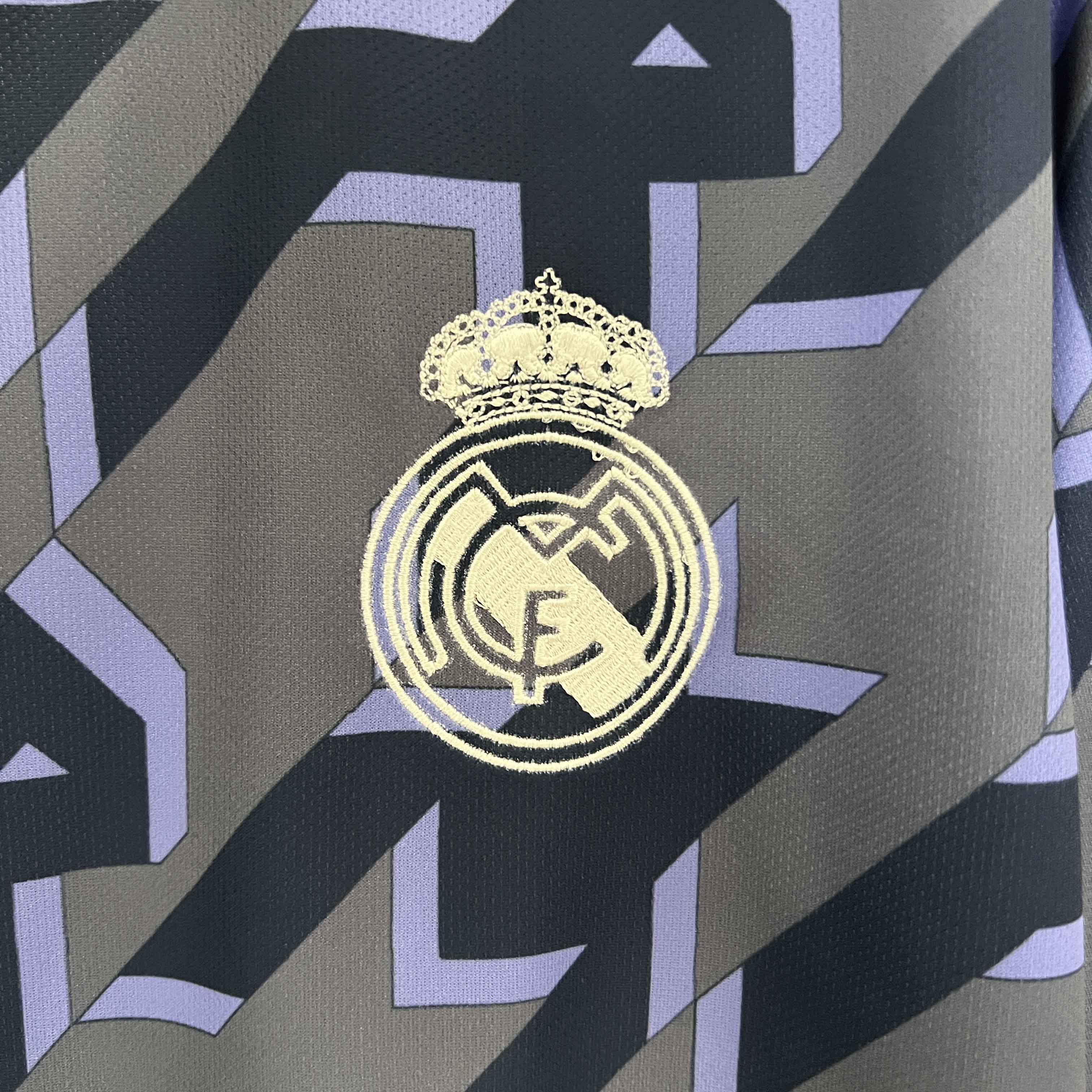 Real Madrid 23-24 Houndstooth Pattern Pre-match Jersey - Fans Version - Unitedfutballjersey