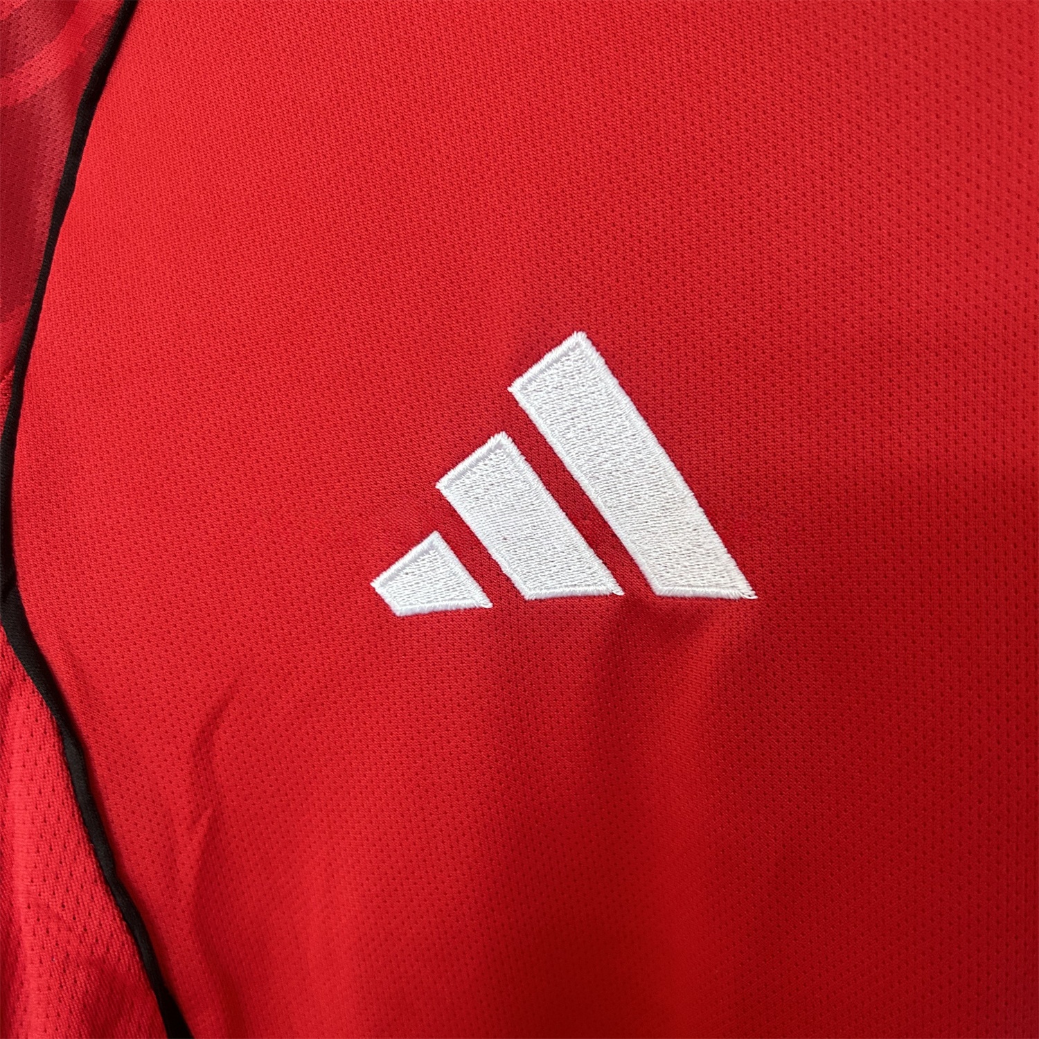 Manchester United 25-26 Home (New Leaked Version) Jersey - Fans Version - Unitedfutballjersey