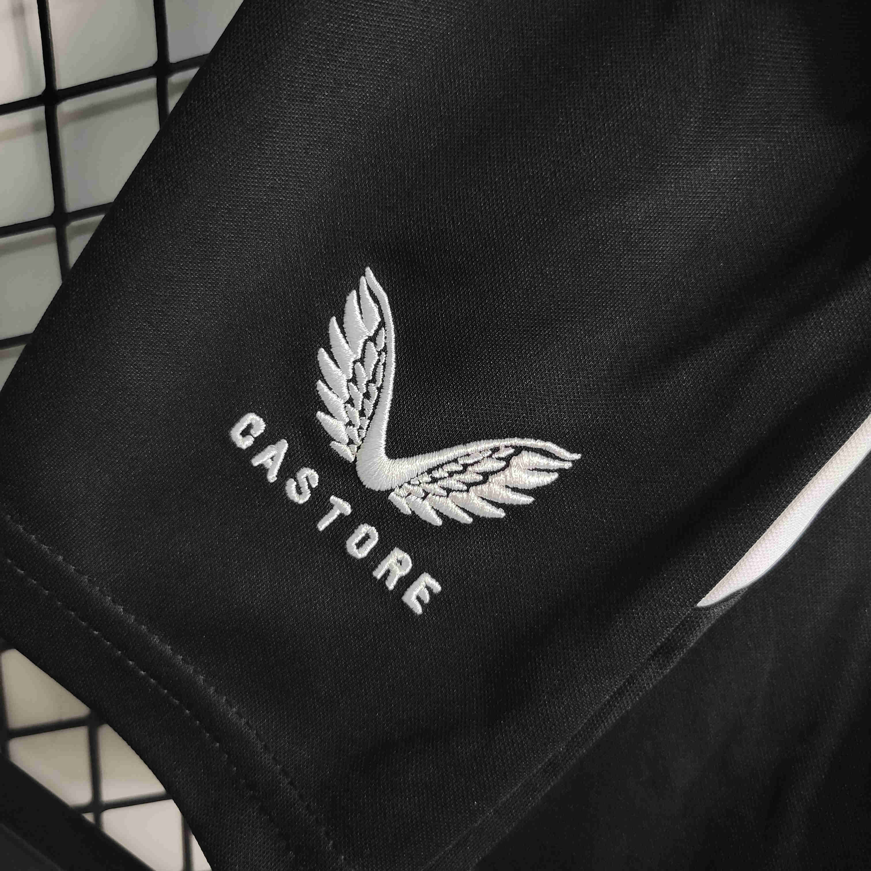 Newcastle United 23-24 Home Kids Kit - Unitedfutballjersey