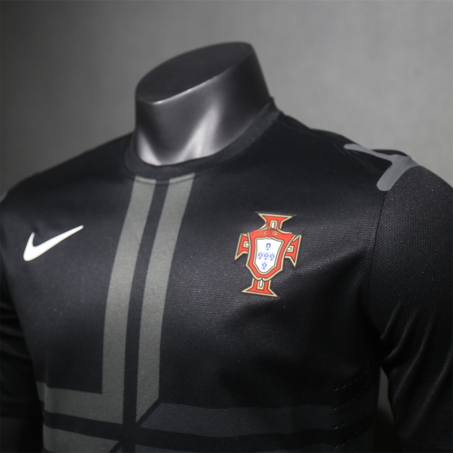 Retro Portugal 2013 Away Long Sleeves Jersey - Player Version - Unitedfutballjersey