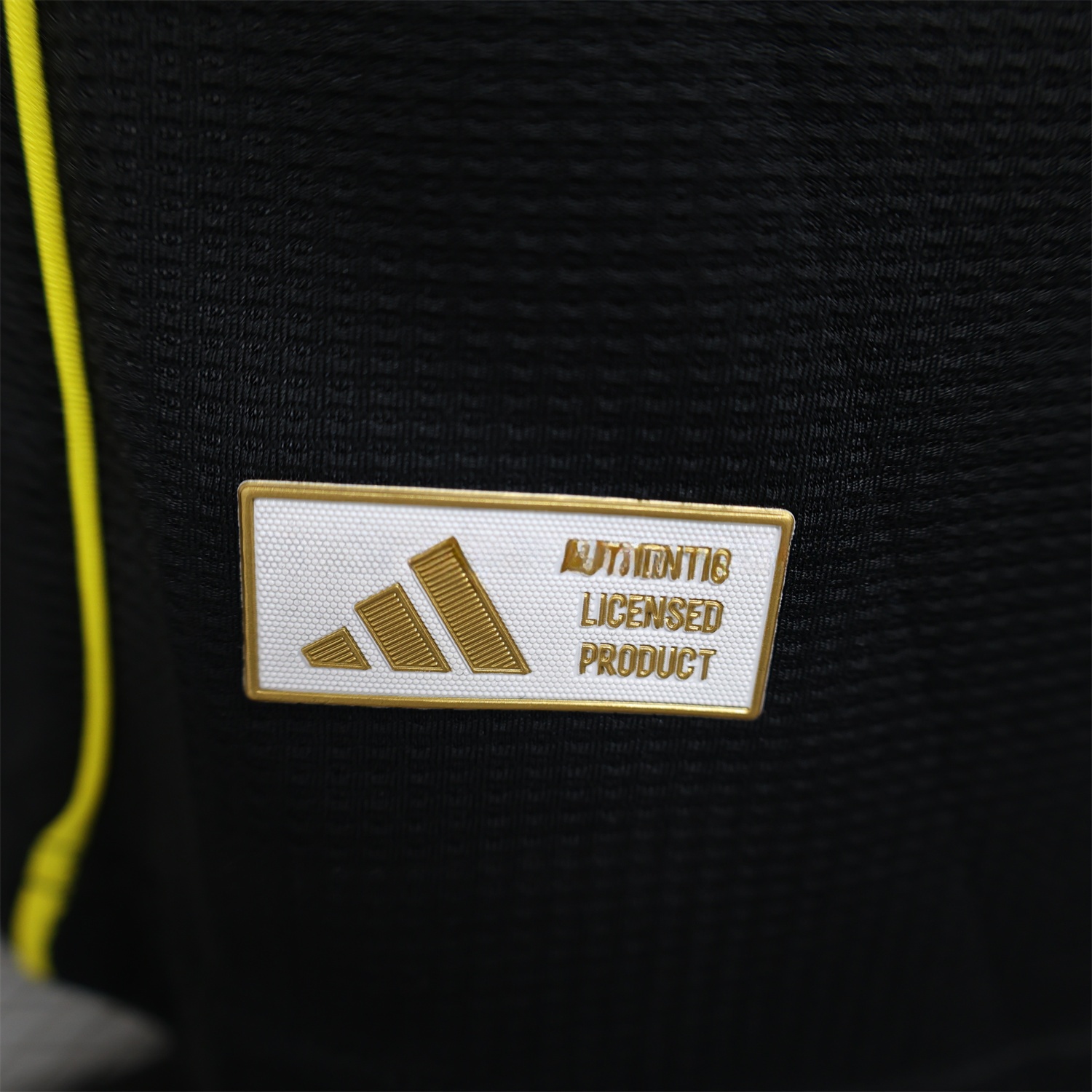 Algeria 25-26 Pure Black Jersey with Yellow Line - Player Version - Unitedfutballjersey