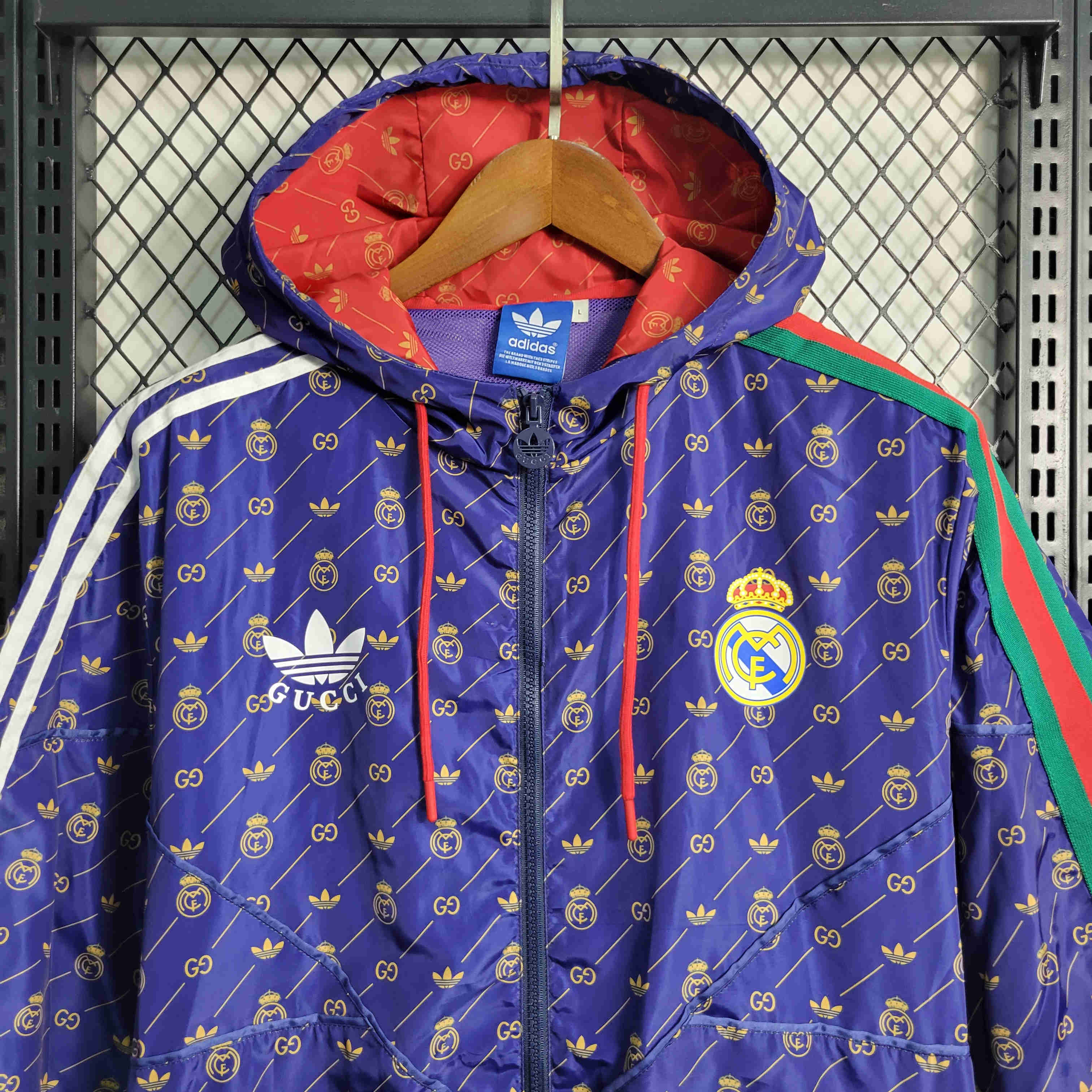 23-24 Real Madrid x GUCCI Navy Windbreaker - Unitedfutballjersey