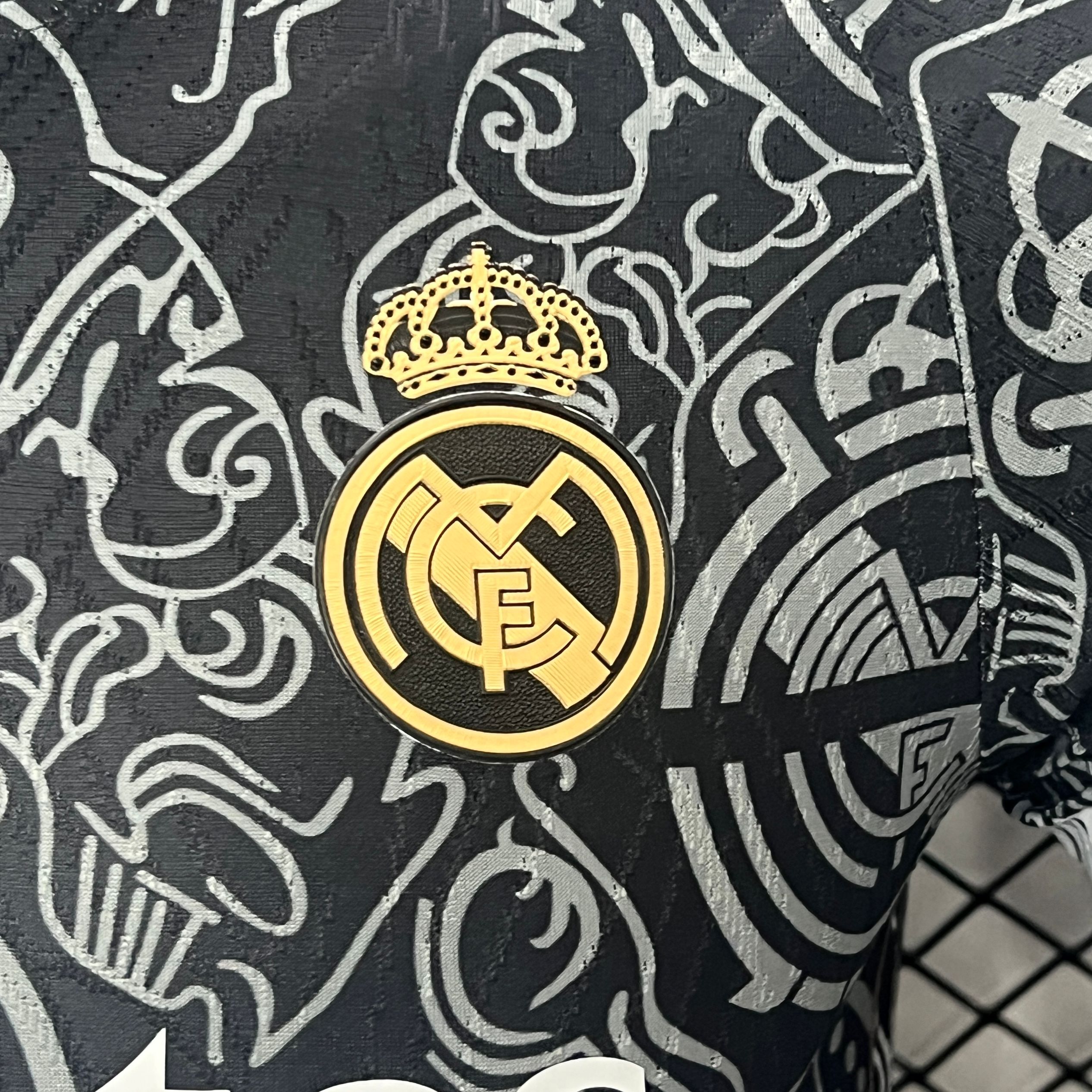 Real Madrid 24-25 Black Line Pattern Special Edtion Jersey - Player Version - Unitedfutballjersey