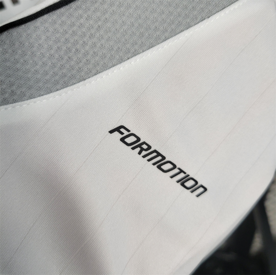 Real Madrid Retro 06-07 Home Stadium Jersey - Unitedfutballjersey