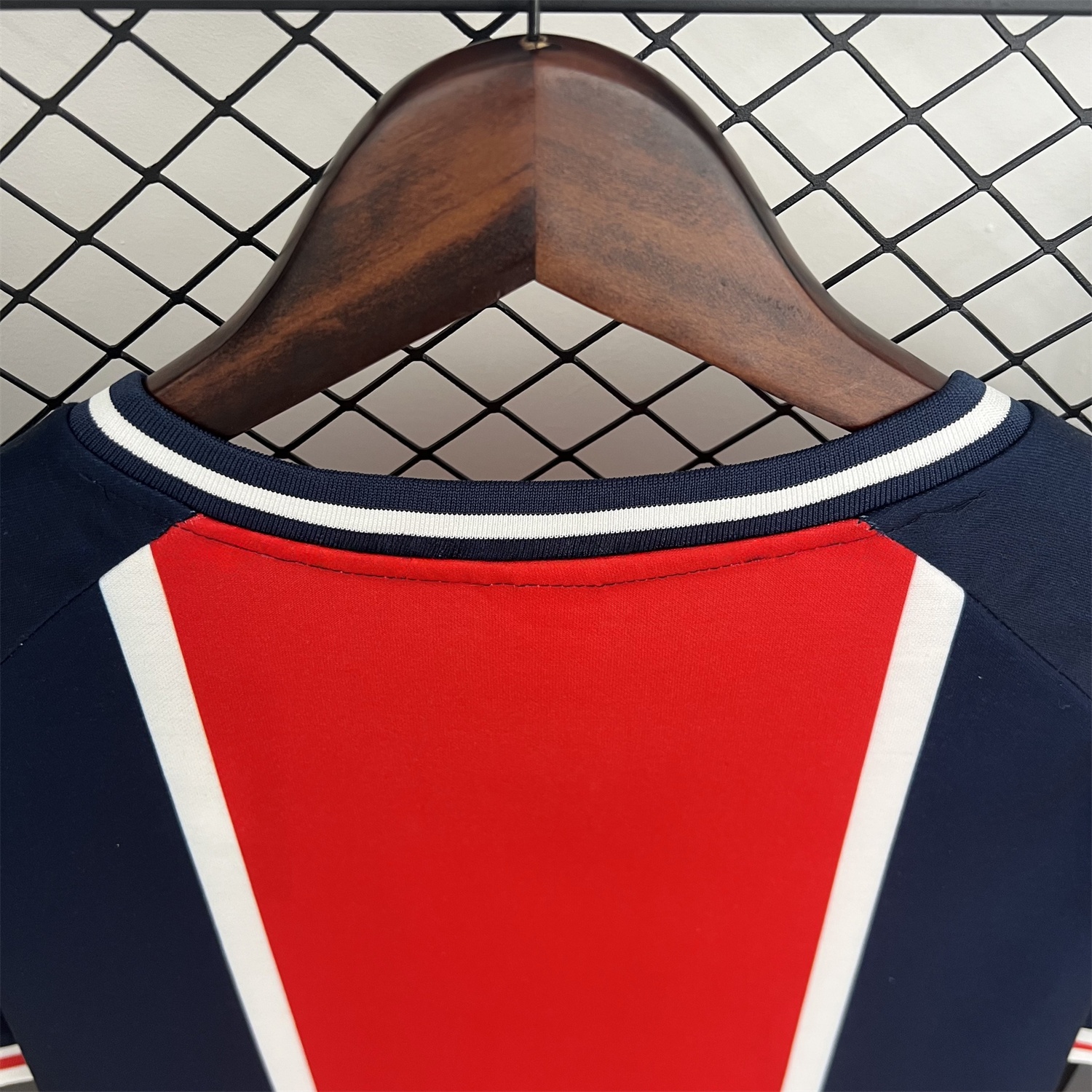 Retro Paris Saint-Germain PSG 1974 Home Jersey - Unitedfutballjersey