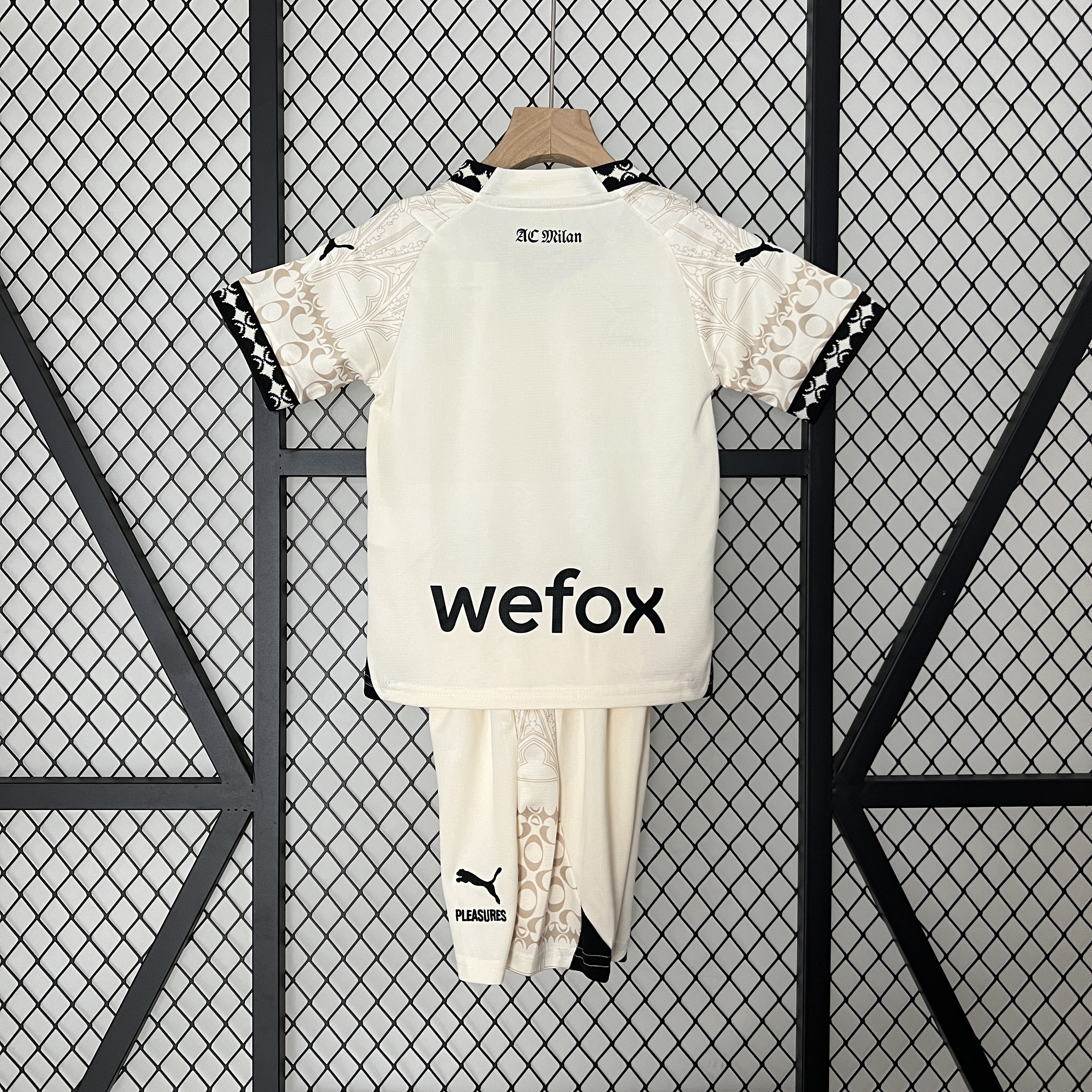 AC Milan 23-24 Fourth Goalkeeper Kids Kit - Unitedfutballjersey