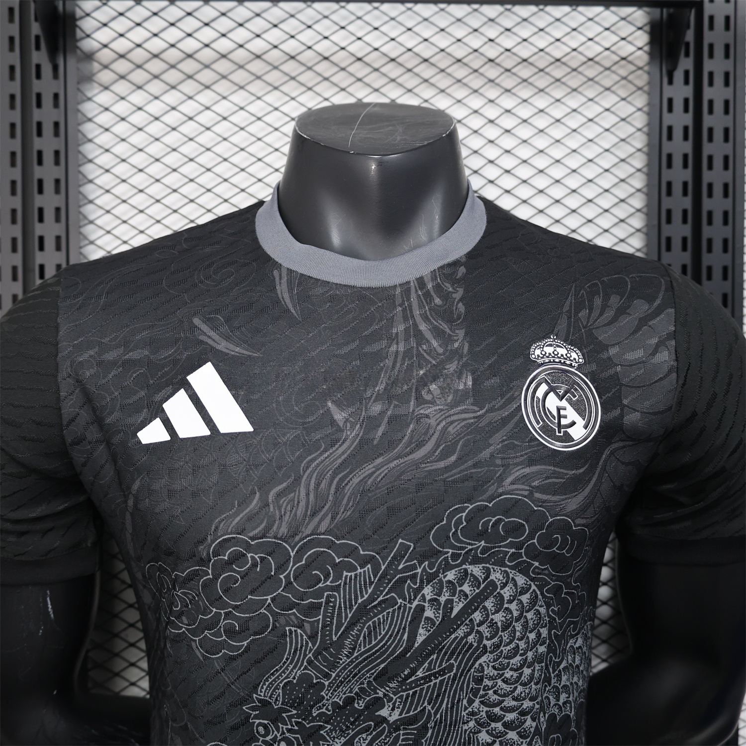 Real Madrid 25-26 Grey Chinese Loong and Auspicious Clouds Line Drawing Black Jersey - Player Version - Unitedfutballjersey