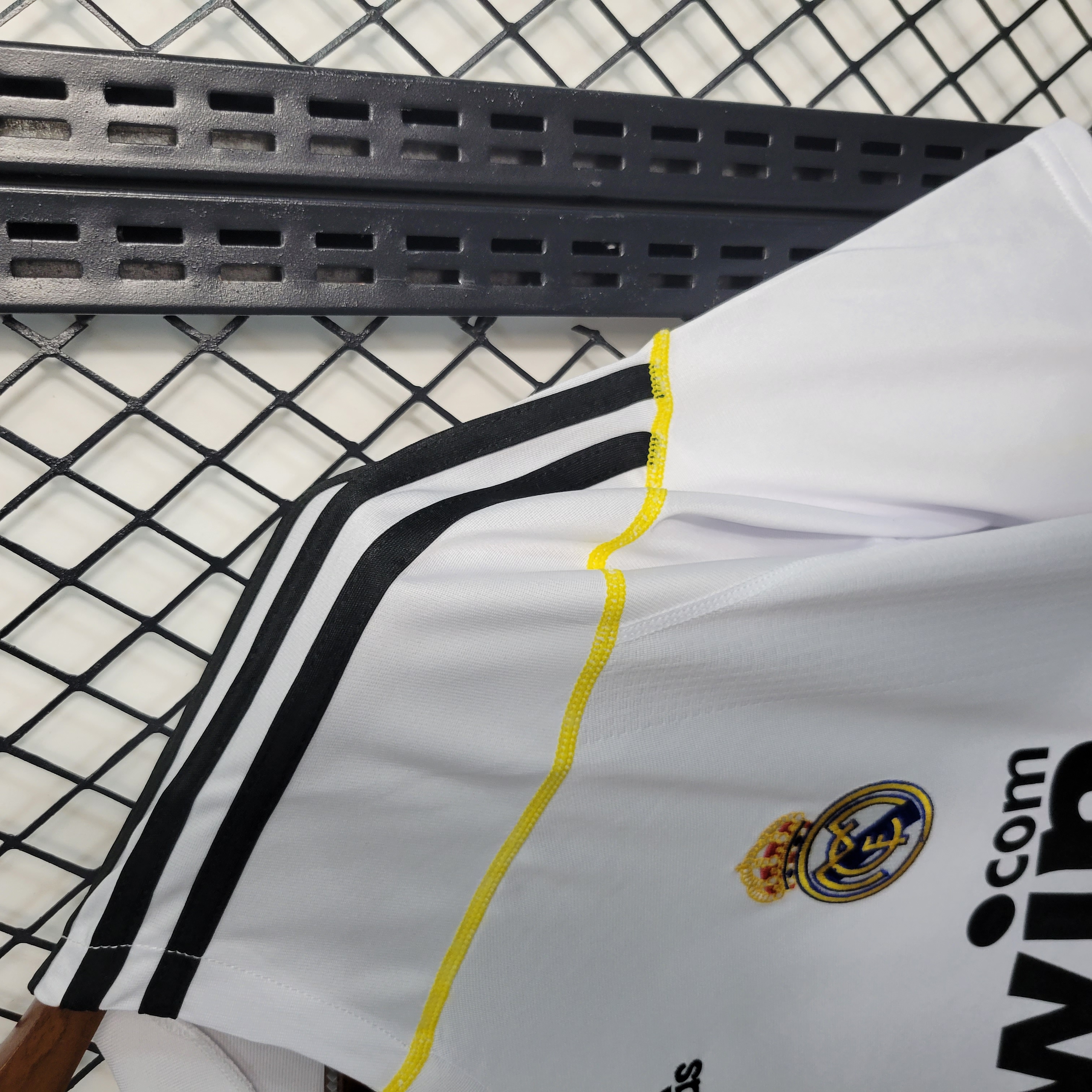 Retro Real Madrid 09-10 Home Stadium Jersey - Unitedfutballjersey