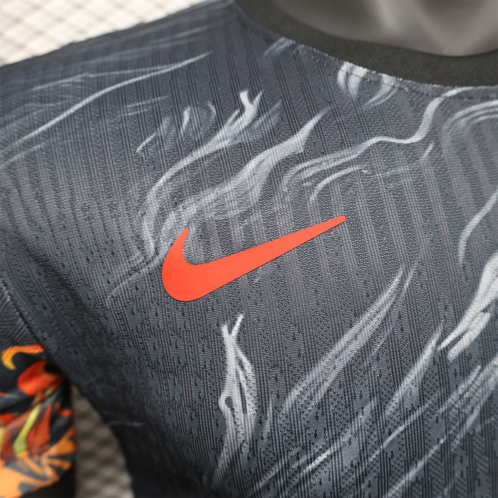 Liver.pool 24-25 Red and Black Phoenix Jersey - Player Version - Unitedfutballjersey