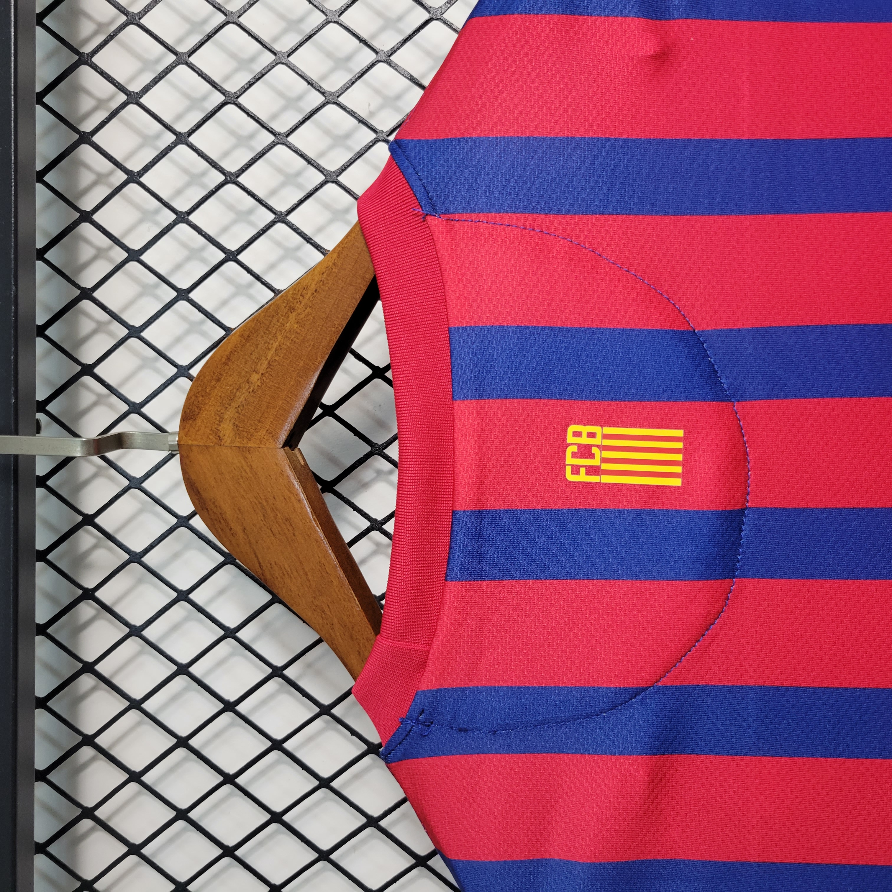 Retro Barcelona 11-12 Home Stadium Jersey - Unitedfutballjersey