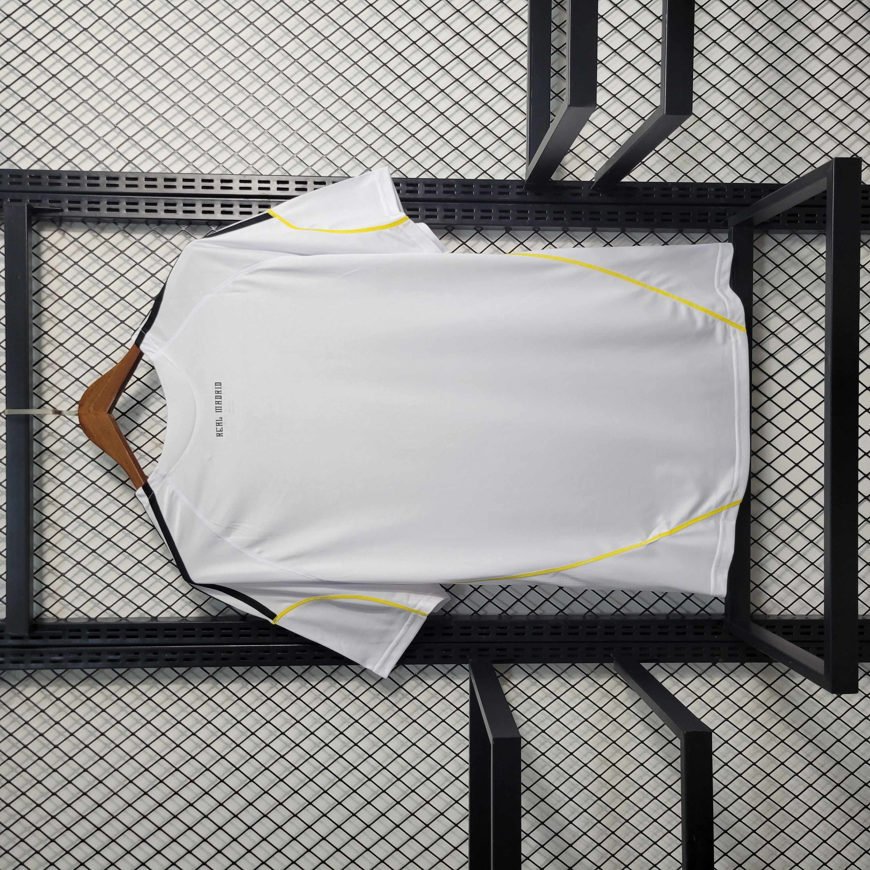 Retro Real Madrid 09-10 Home Stadium Jersey - Unitedfutballjersey