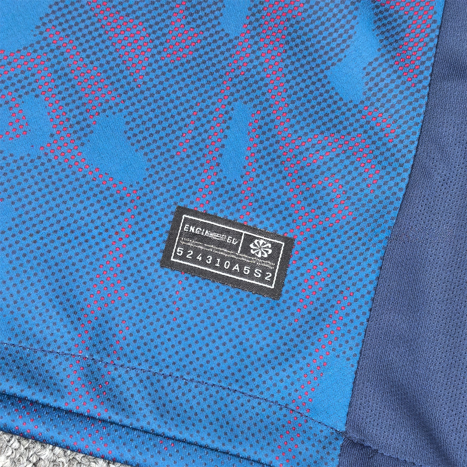 Barcelona 25-26 Deep Blue Training Jersey with Red and Blue Tree Pattern - Fans Version - Unitedfutballjersey