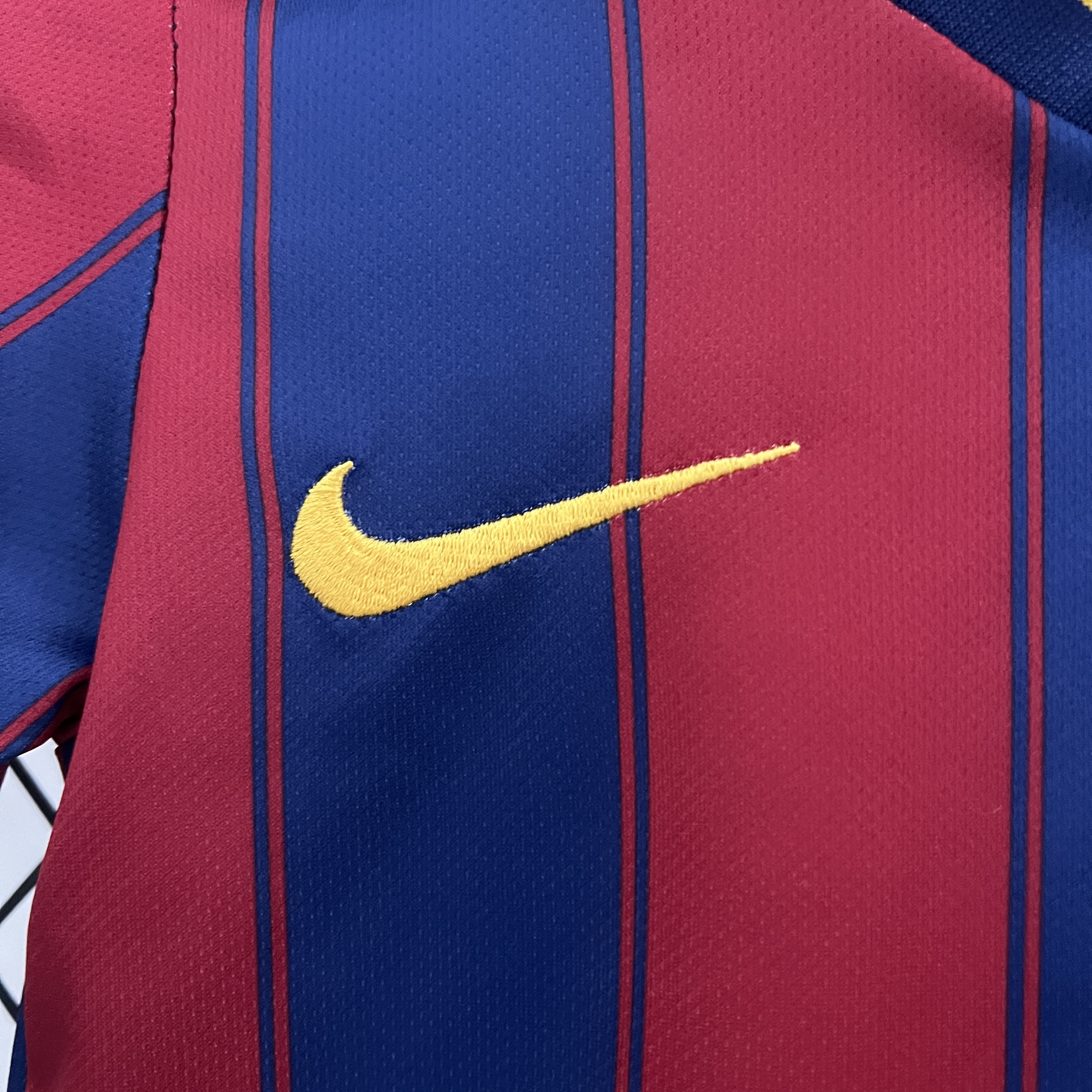 Retro Barcelona 2009-10 Home Stadium Kids Kit - Unitedfutballjersey