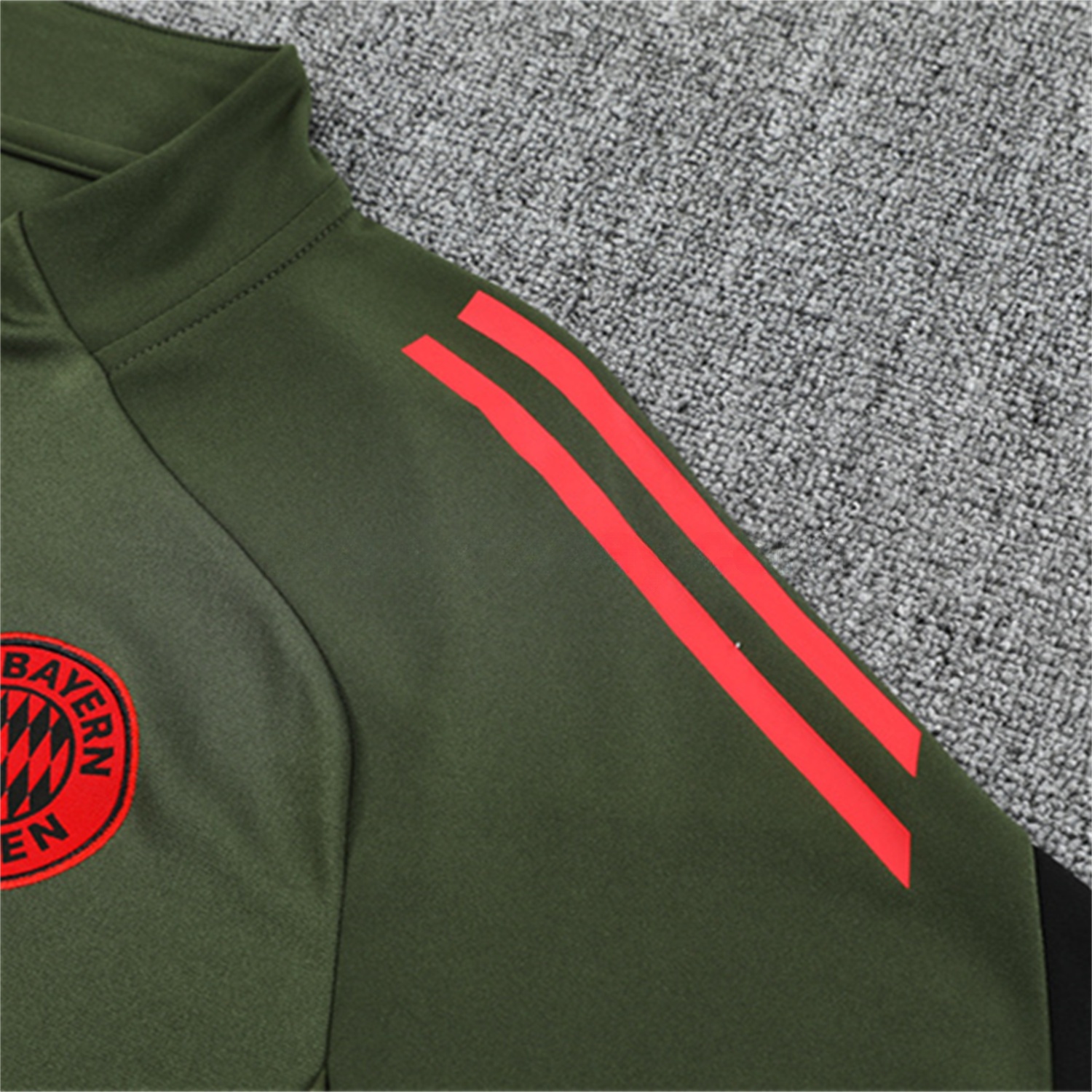 Bayern Munich 25-26 Long Sleeves Training Set - Green Top & Black Pants - Unitedfutballjersey