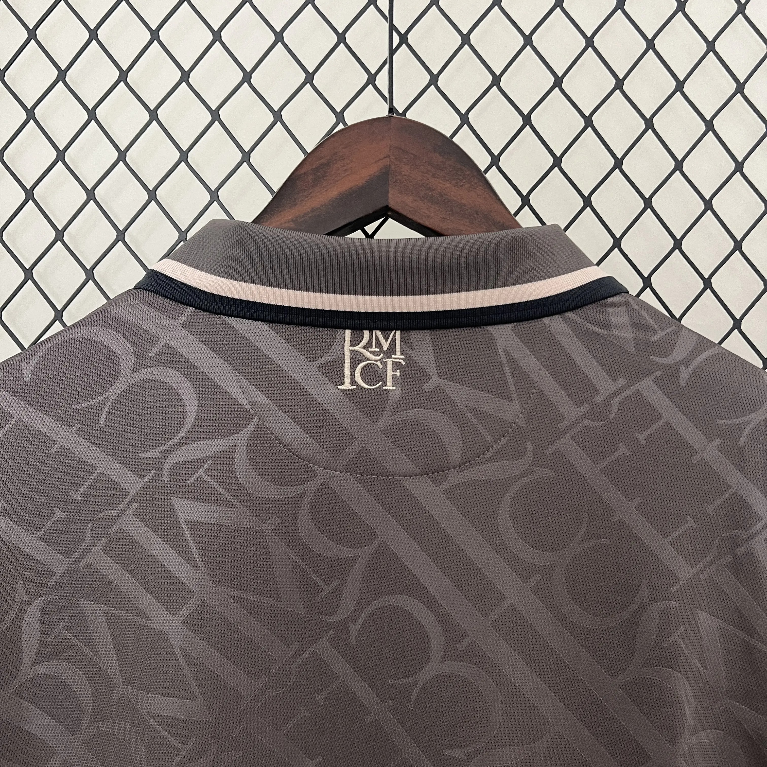 Real Madrid 24-25 Third Jersey - Fans Version - Unitedfutballjersey