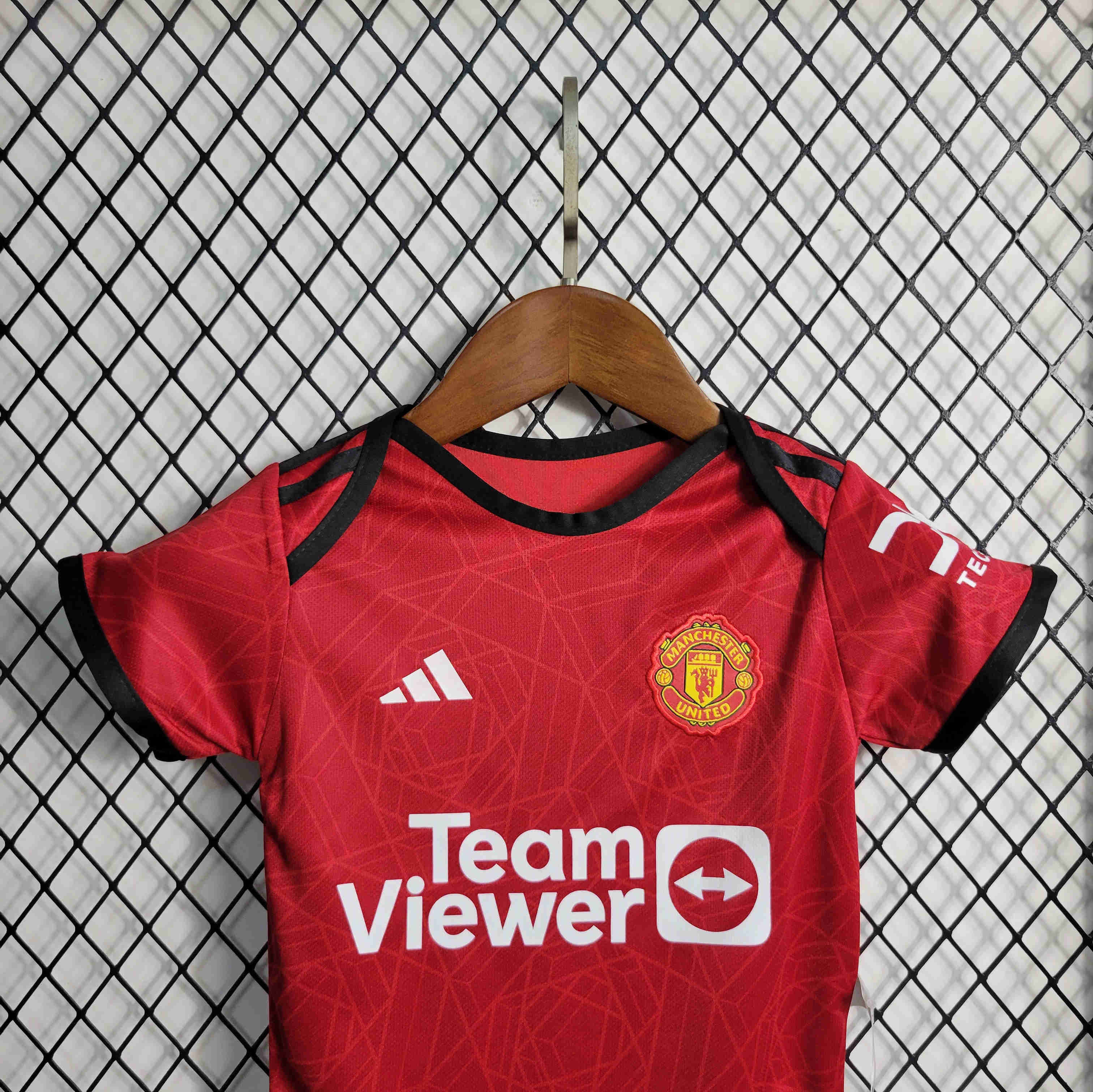 23-24 Manchester United Home Baby Kit Crawling Suit Size 9-12 - Unitedfutballjersey