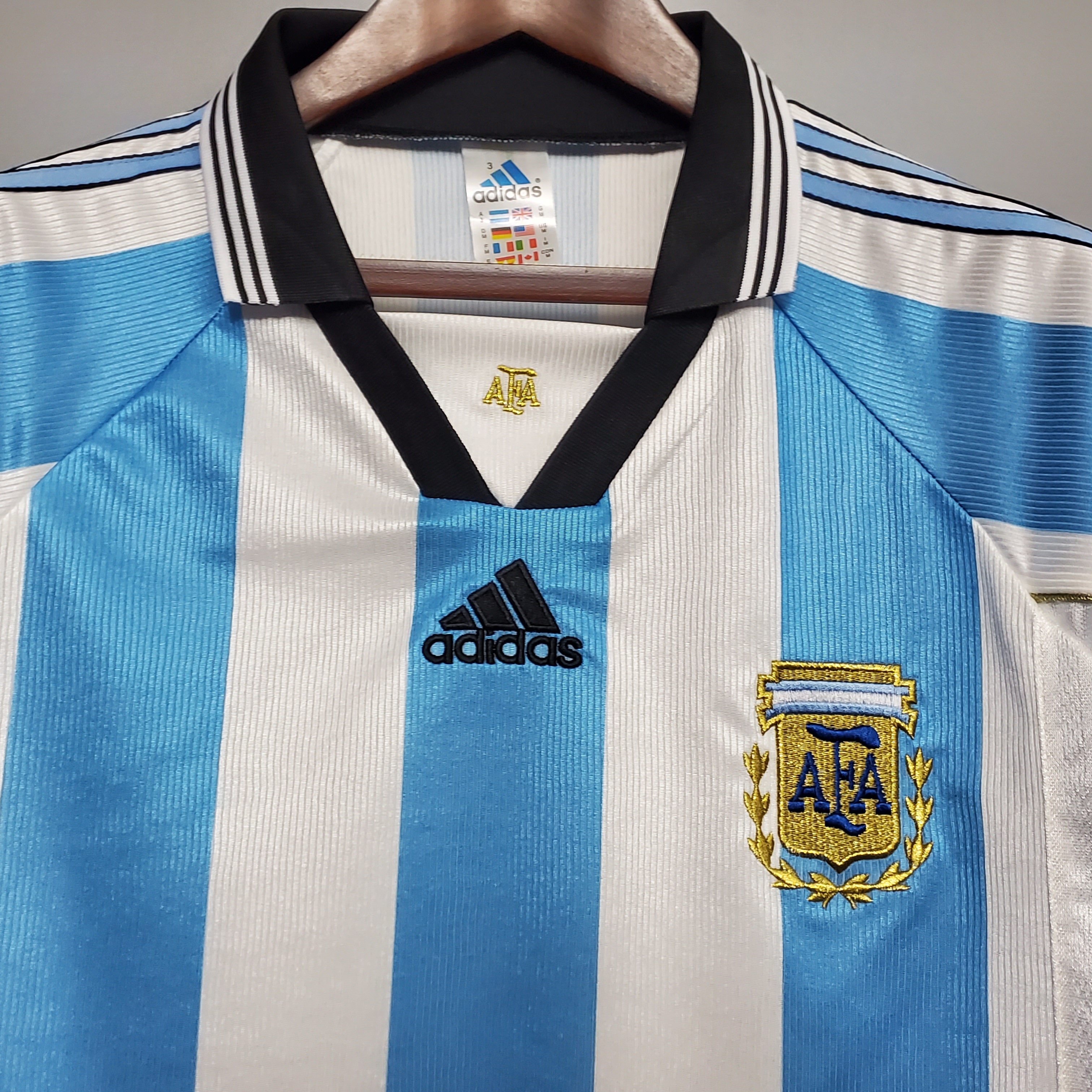 Retro Argentina 1998 Home Stadium Jersey - Unitedfutballjersey