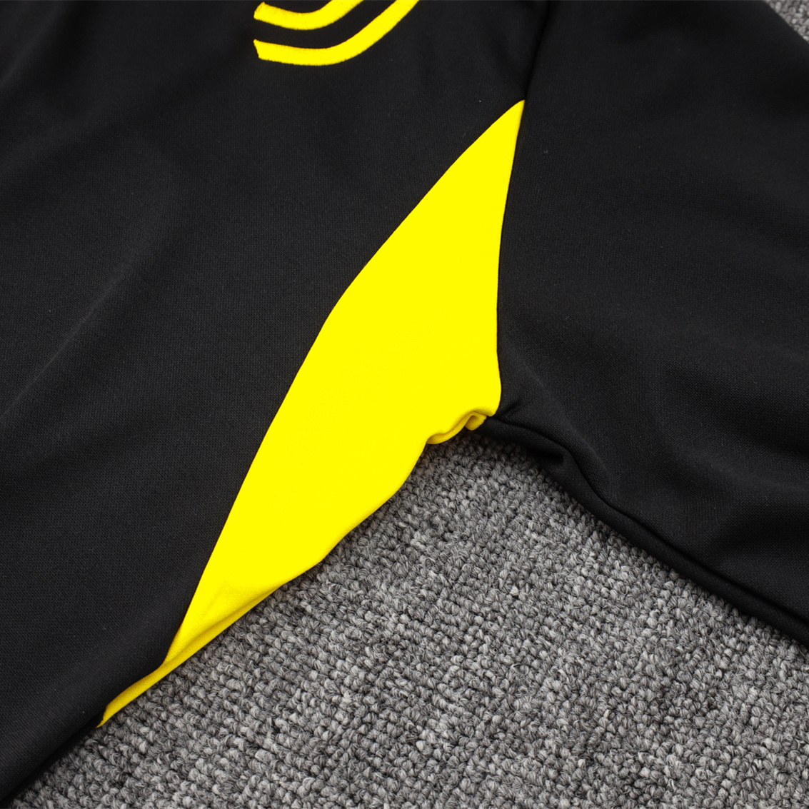 Juventus 23-24 Men's Training Hoodie + Pants - Black - Unitedfutballjersey