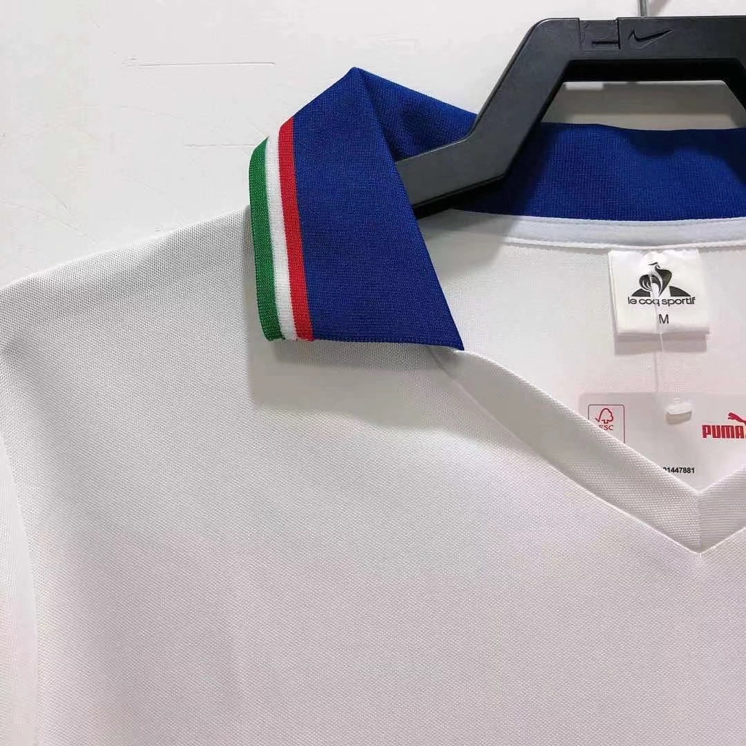 Retro Italy 1982 Away Stadium Jersey - Unitedfutballjersey