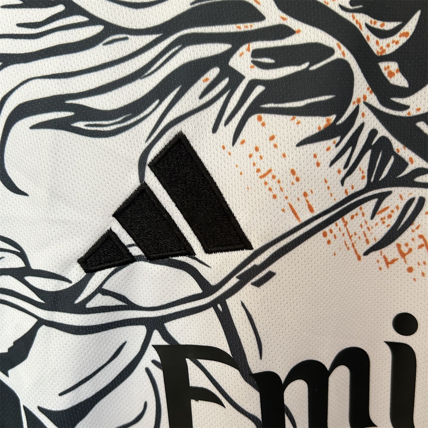 Real Madrid 25-26 Black Dragon Orange Dragon White Special Edition Jersey - Fans Version - Unitedfutballjersey