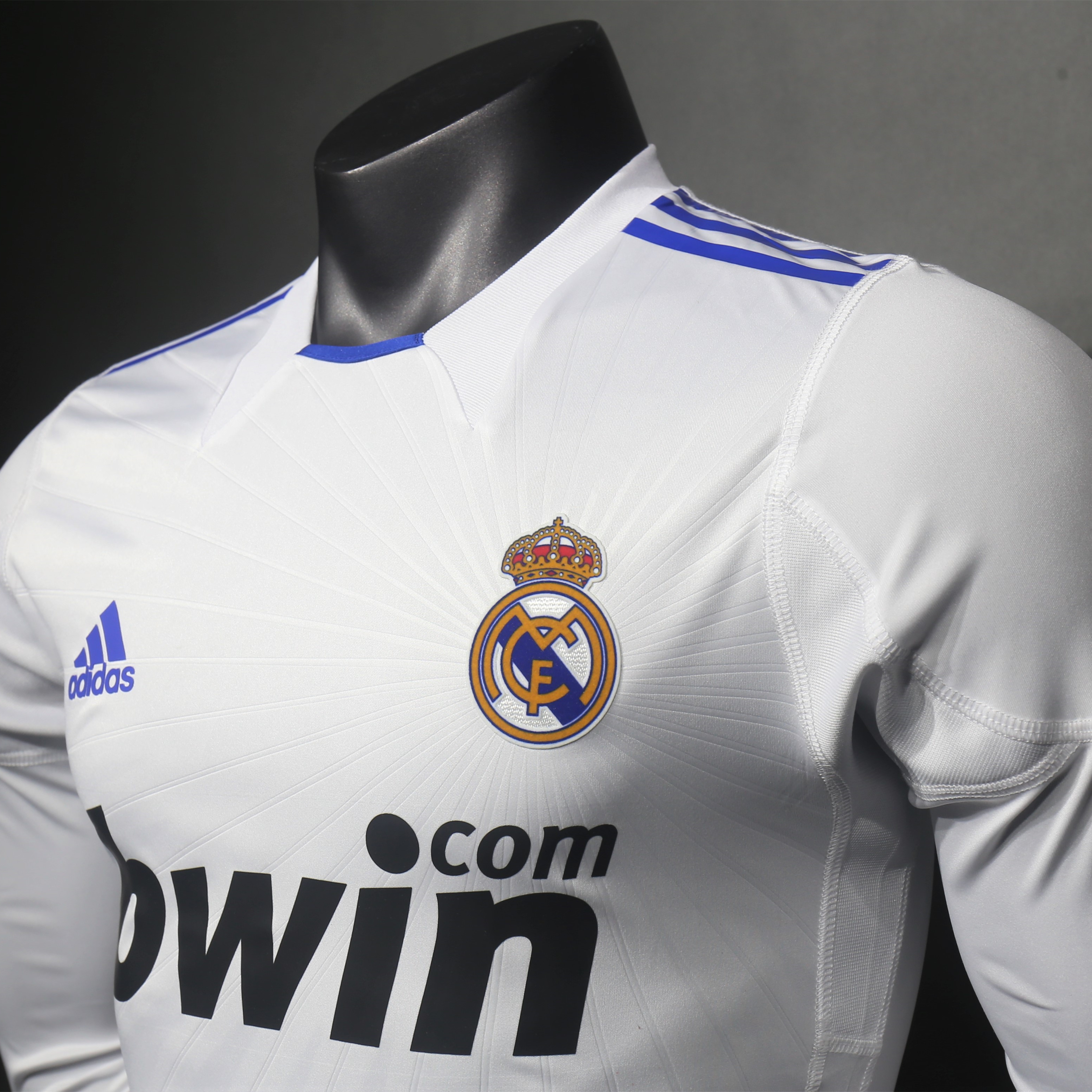 Retro Real Madrid 10-11 Home Long Sleeve Jersey - Player Version - Unitedfutballjersey
