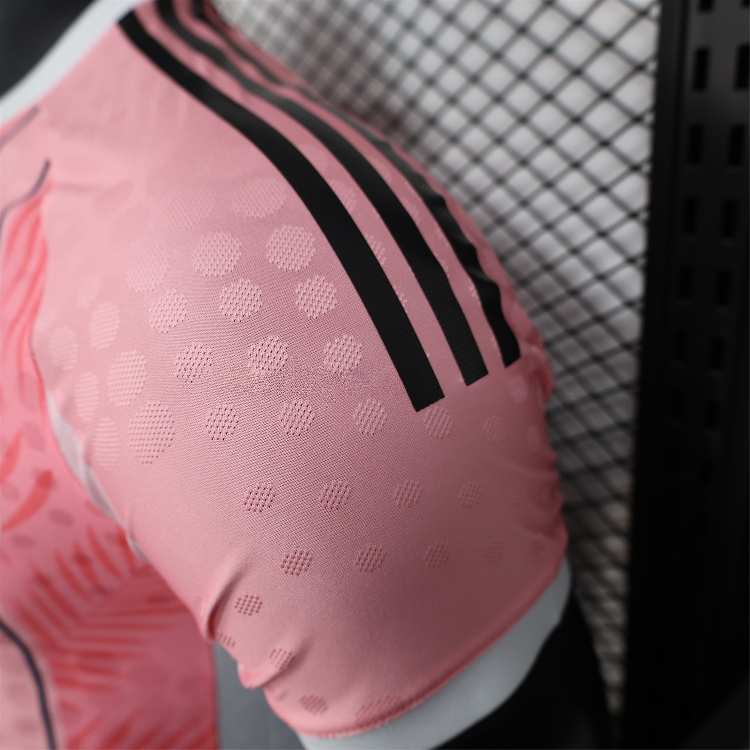 INT M.A.M 25-26 Pink Stripes and Leaves Pattern Special Jersey - Player Version - Unitedfutballjersey