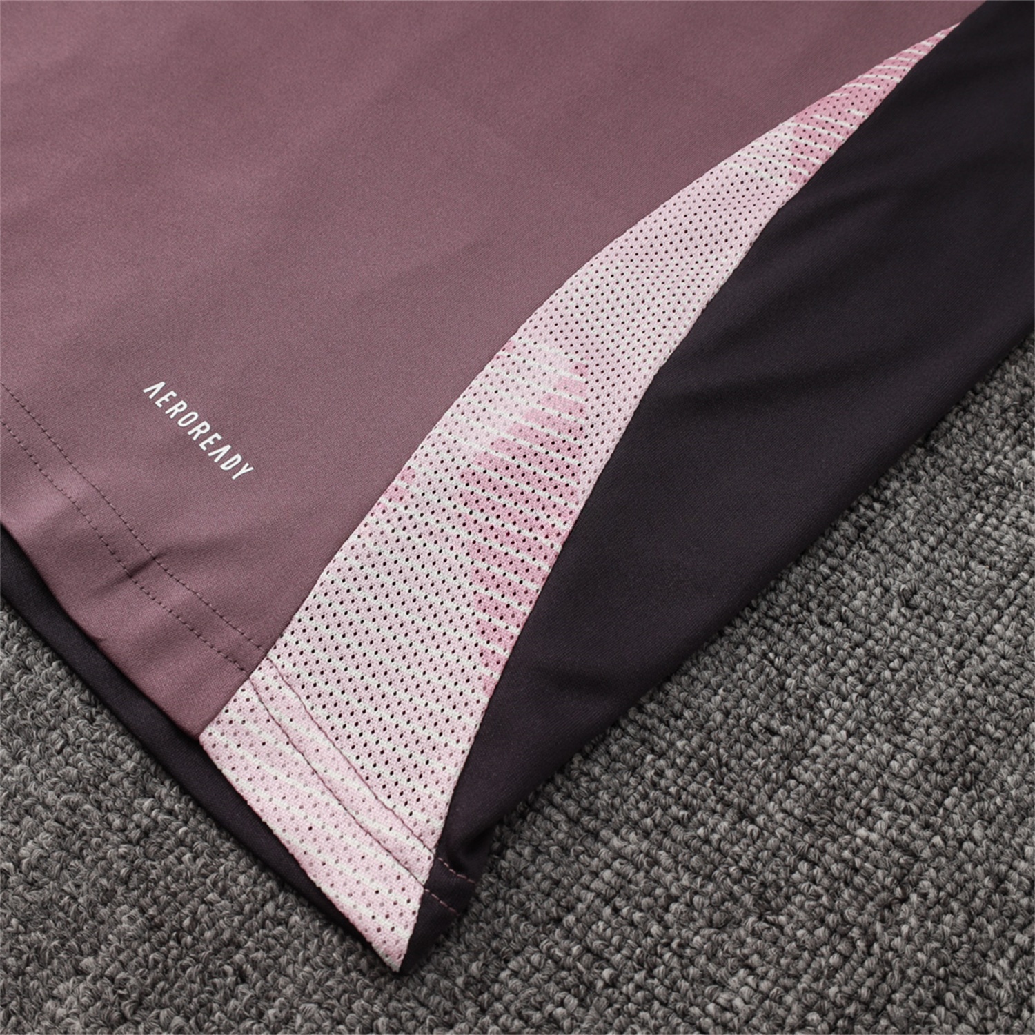 Arsenal 25-26 Vest Training Set - Purple Vest and Deep Purple Shorts - Unitedfutballjersey