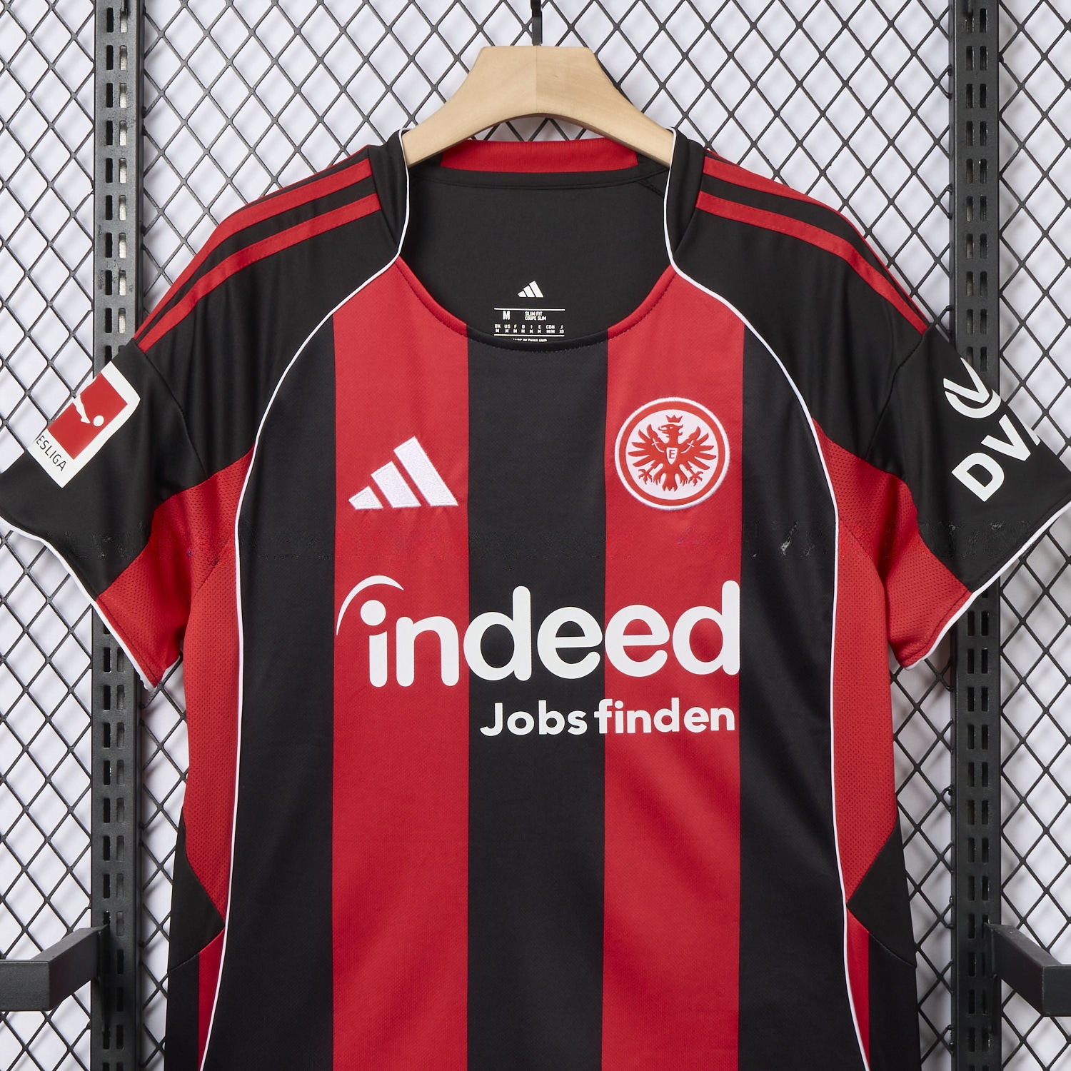 Frankfurt 25-26 Home Red Jersey - Fans Version - Unitedfutballjersey
