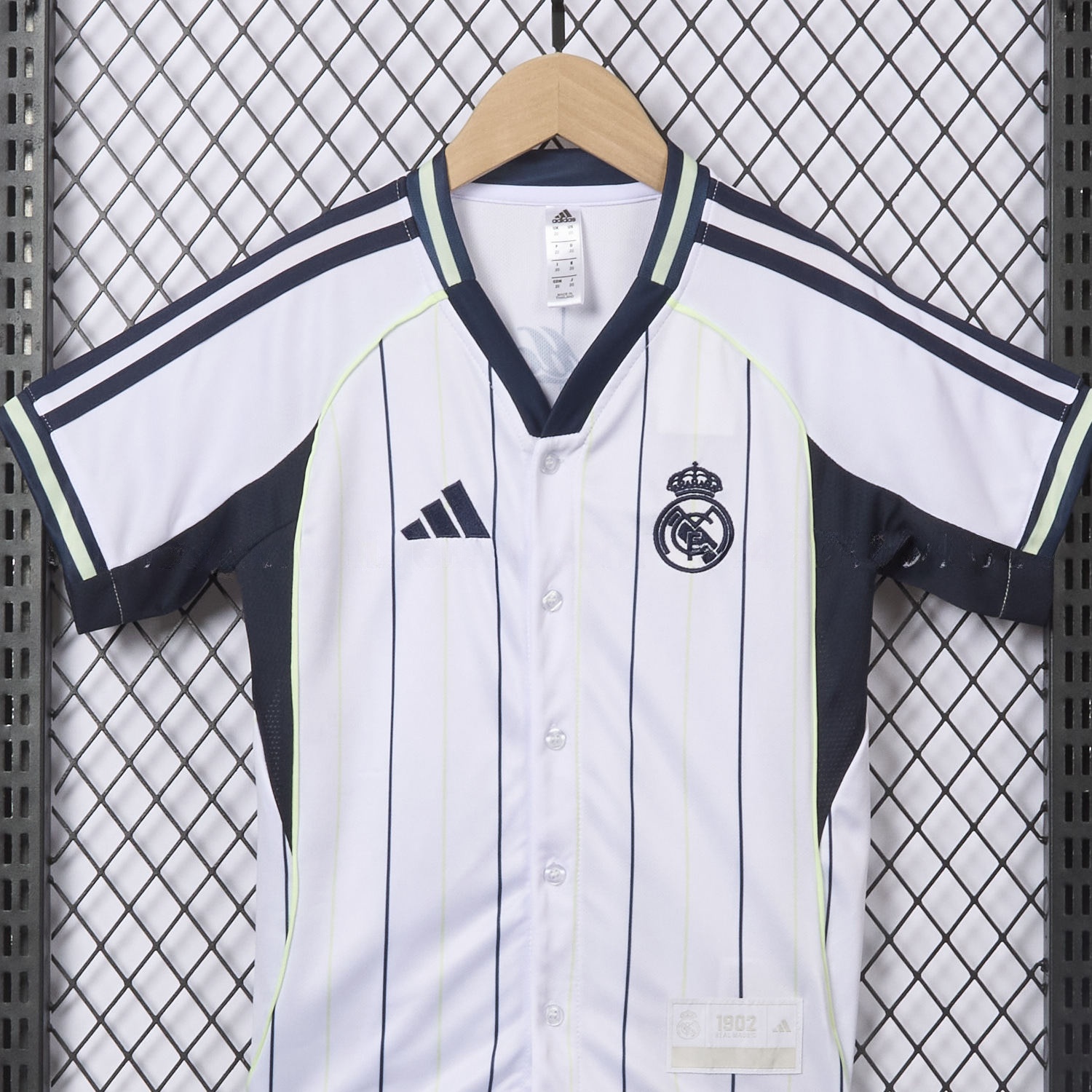 Real Madrid 25-26 White Baseball Kids Kit - Unitedfutballjersey