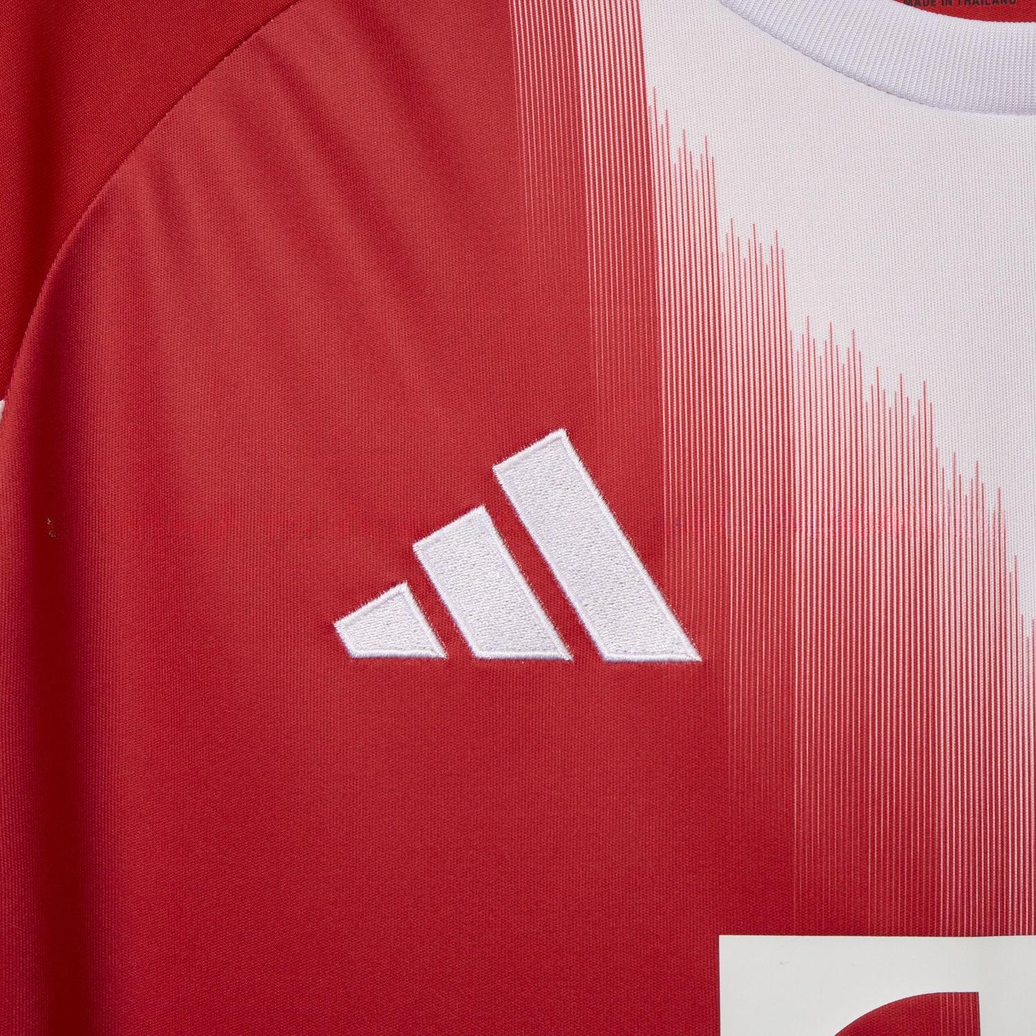 Bayern Munich 25-26 Home Red Jersey - Fans Version - Unitedfutballjersey