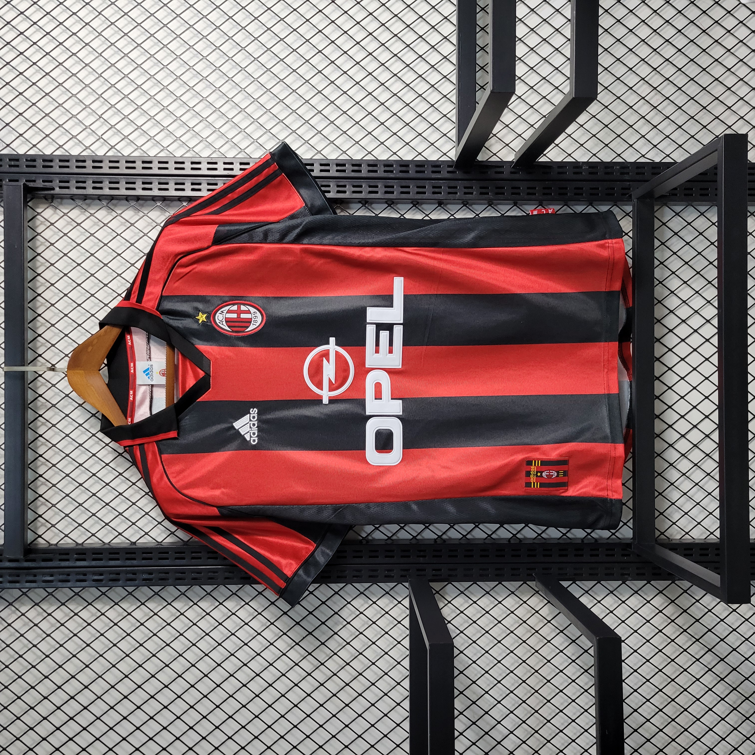 Retro AC Milan 98-99 Home Stadium Jersey - Unitedfutballjersey