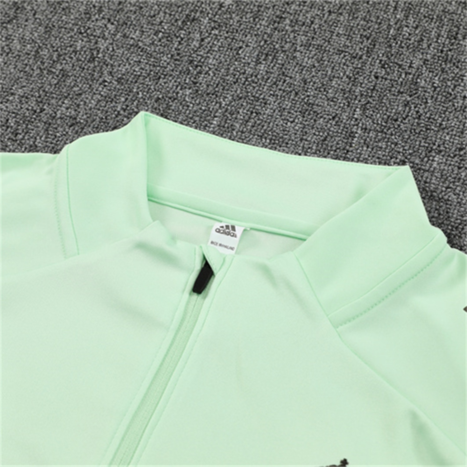 Real Madrid 25-26 Kids Long Sleeve Training Set - Light Green Top & Army Green Pants - Unitedfutballjersey