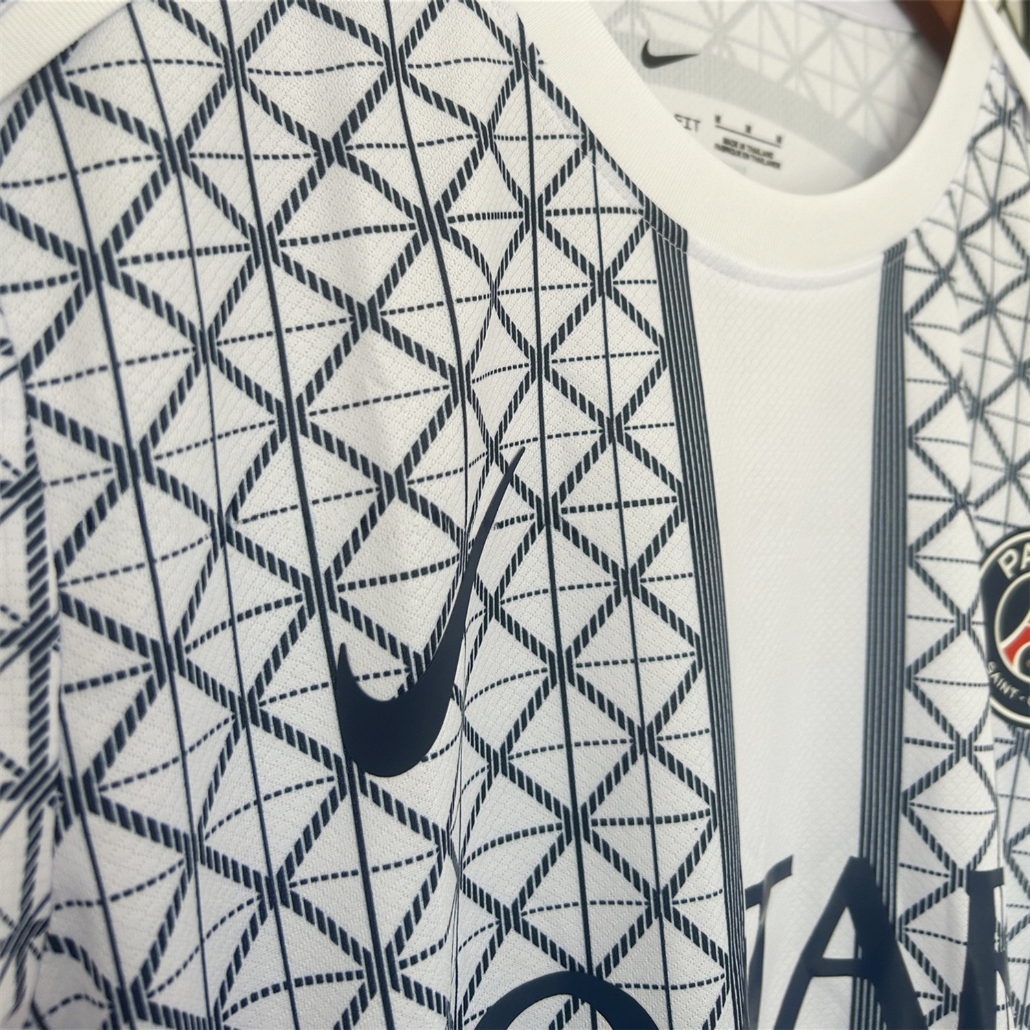Paris Saint-Germain PSG 25-26 White Pre-Match Training Jersey - Fans Version - Unitedfutballjersey