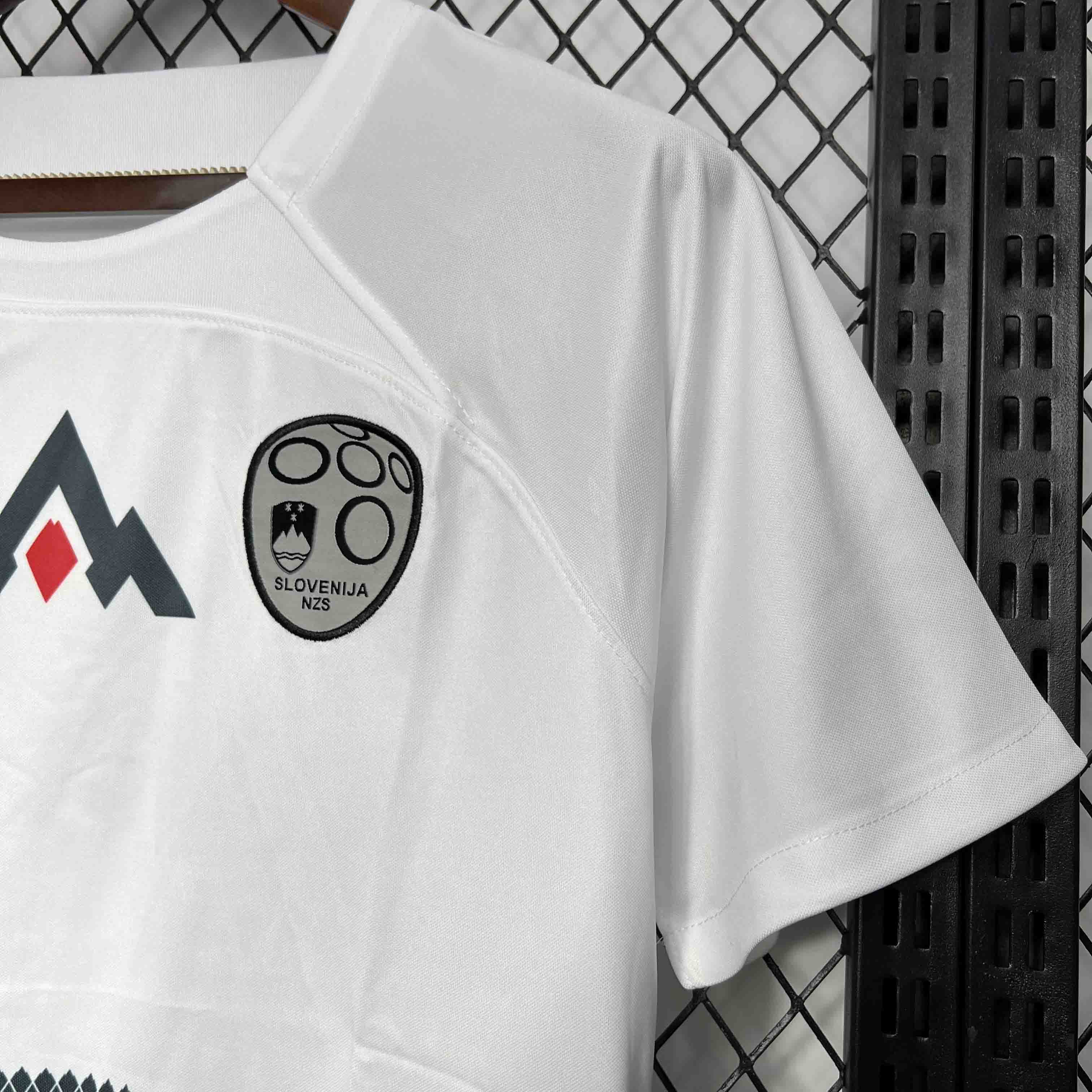 Slovenia 2024 Away Jersey - Fans Version - Unitedfutballjersey