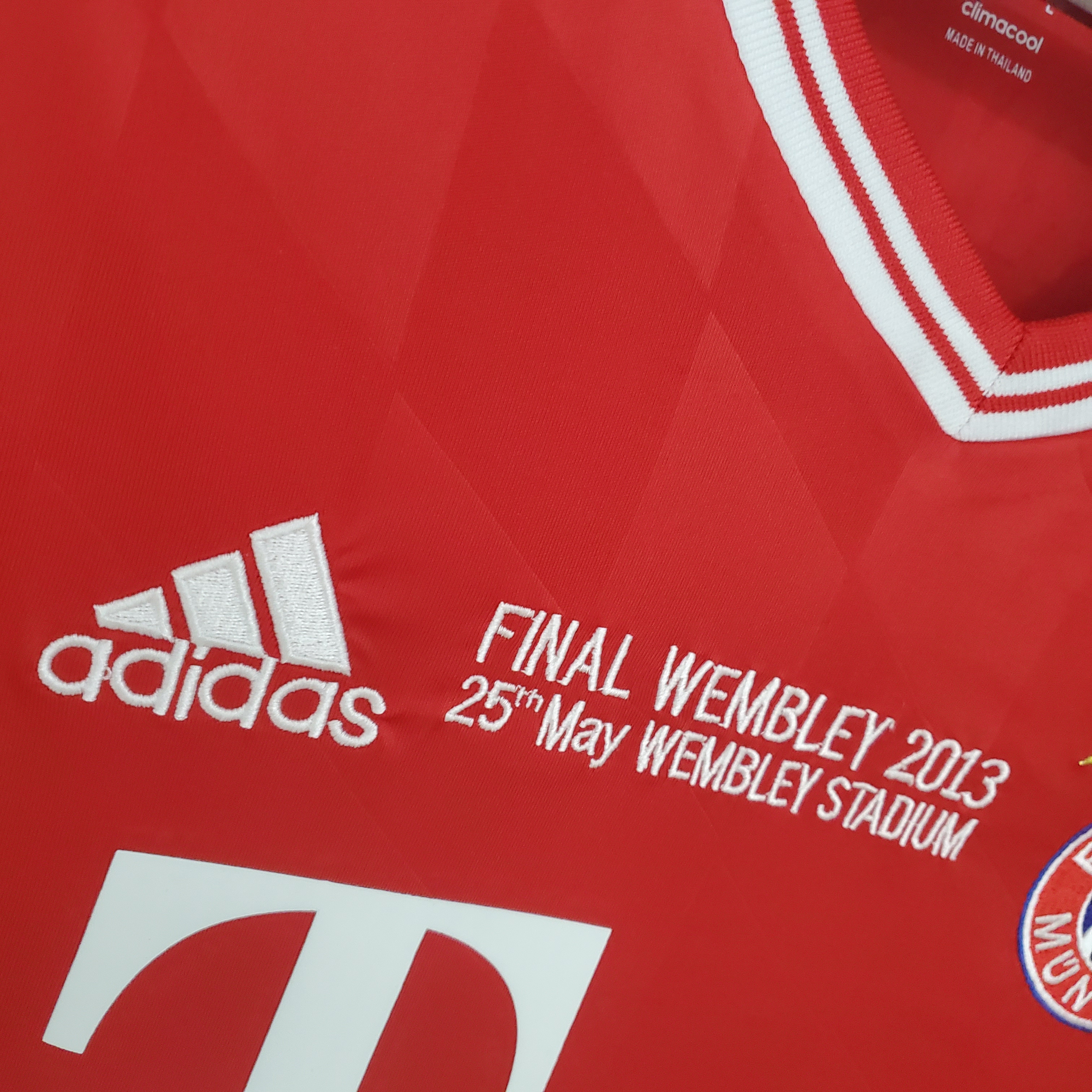 Retro Bayern Munich 13-14 Champions League Final Home Stadium Long Sleeve Jersey - Unitedfutballjersey