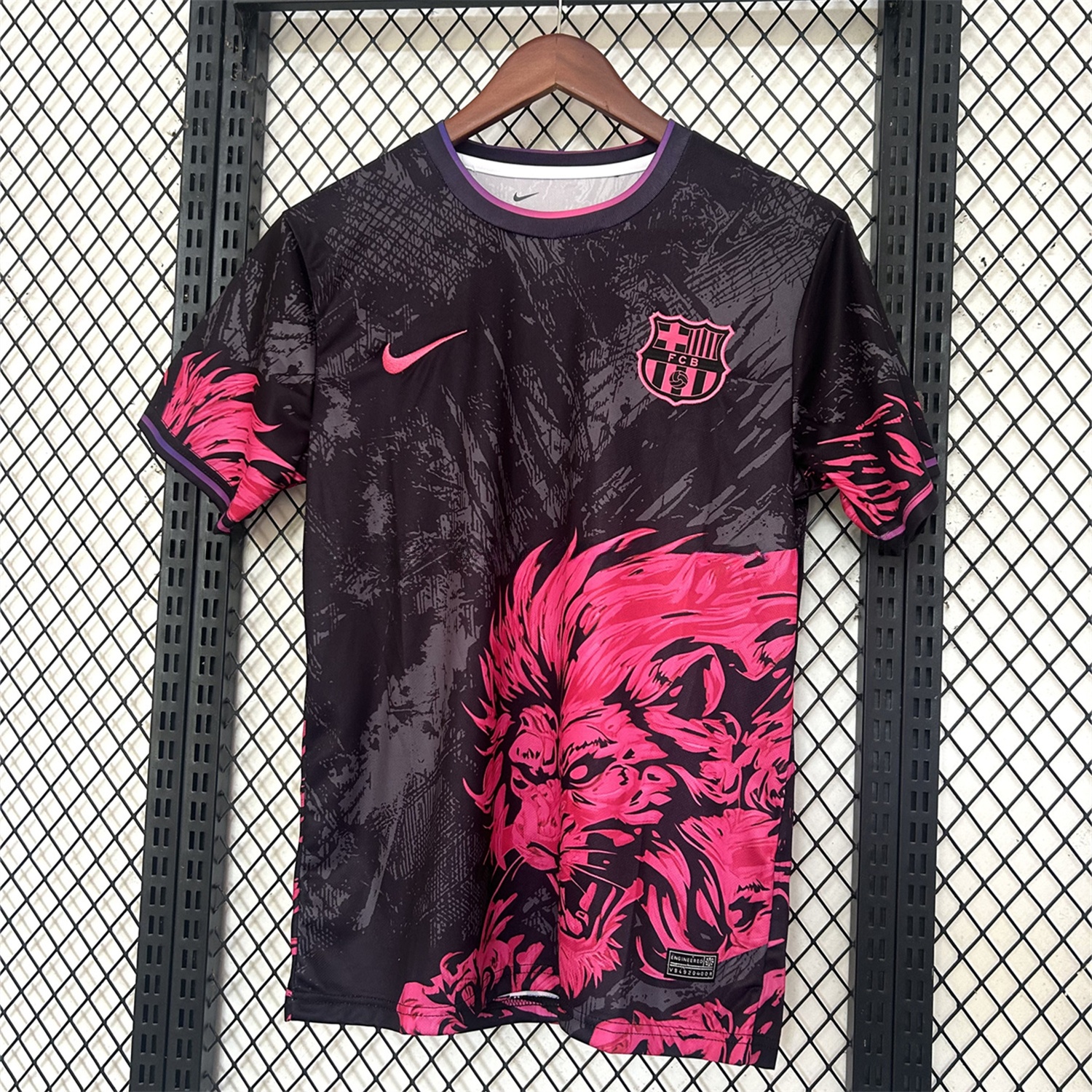 B.A.R.S.A 25-26 Pink Lion Black Jersey - Fans Version - Unitedfutballjersey