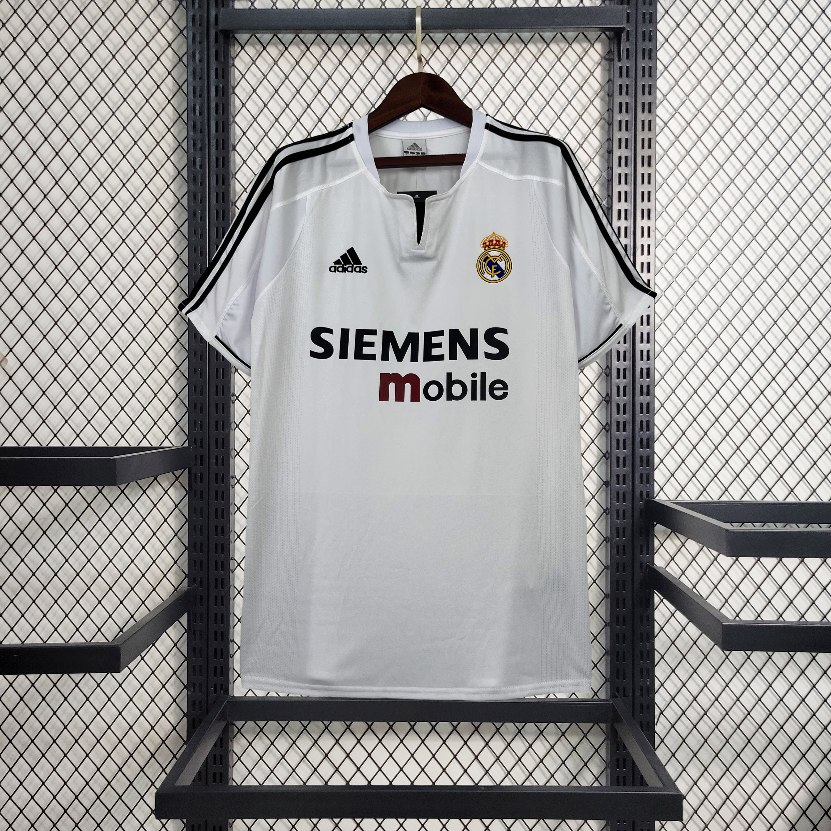 Retro Real Madrid 03-04 Home Stadium Jersey - Unitedfutballjersey