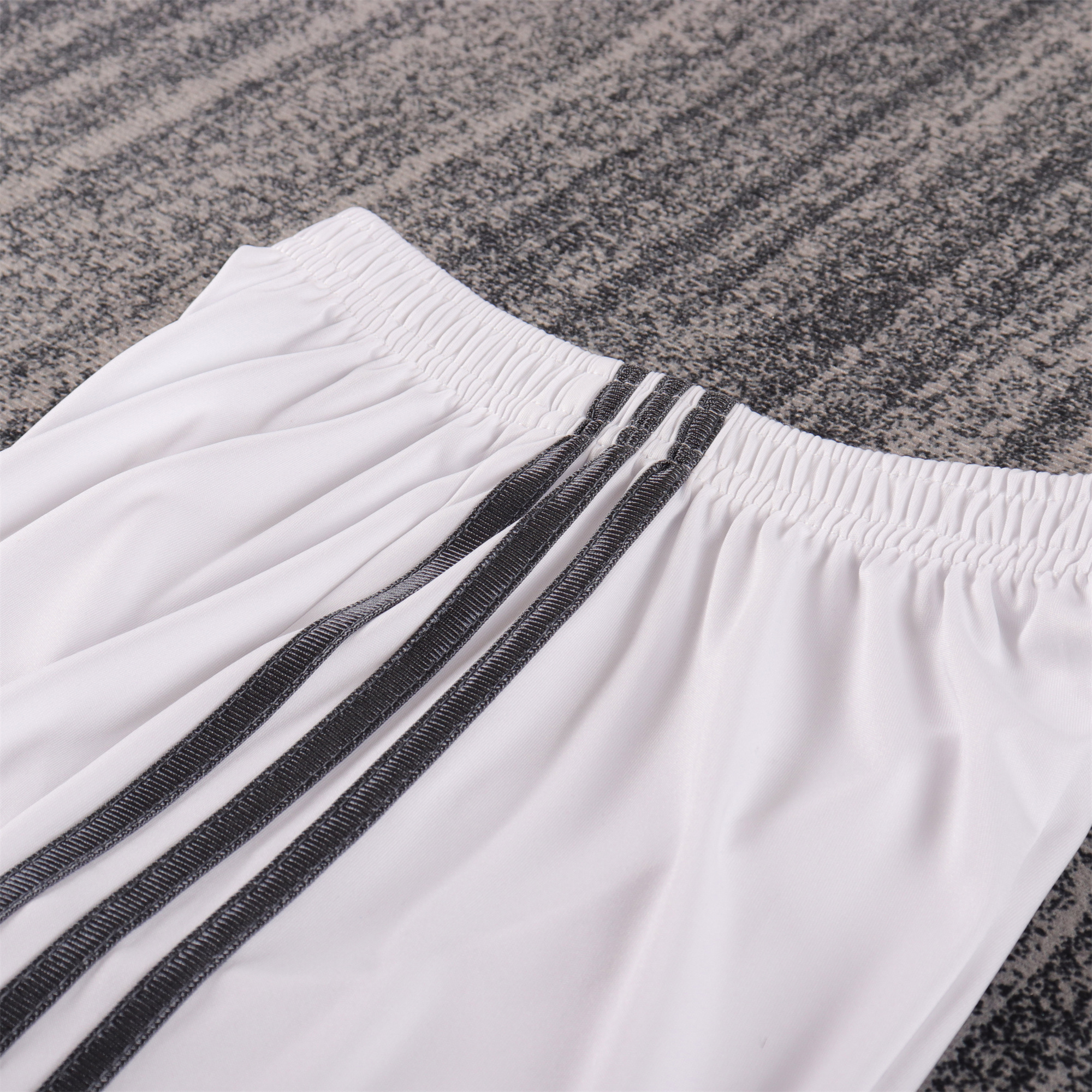 Retro Real Madrid 2013-14 Home Kids Kit - Unitedfutballjersey